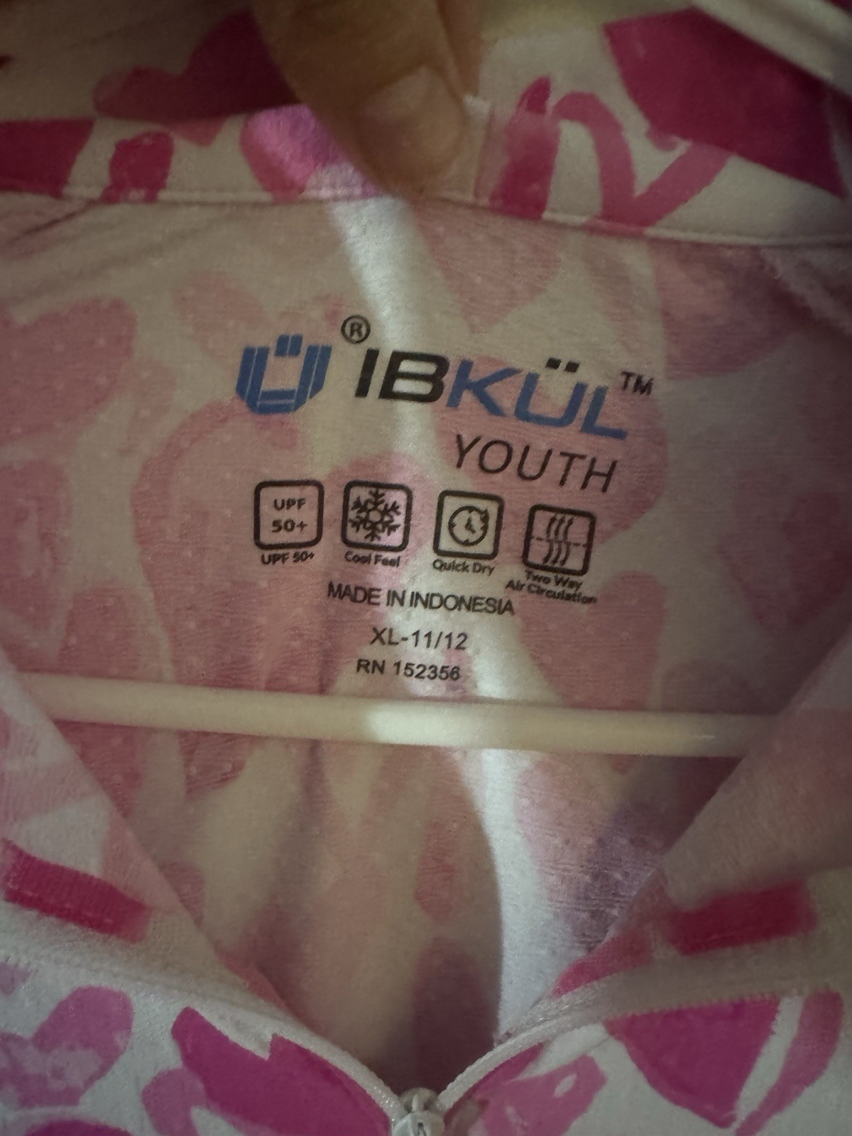 SZ L IBKUL Womens 1/4 Zip Top Pink Heart Print Mock Neck Long Sleeve UPF 50