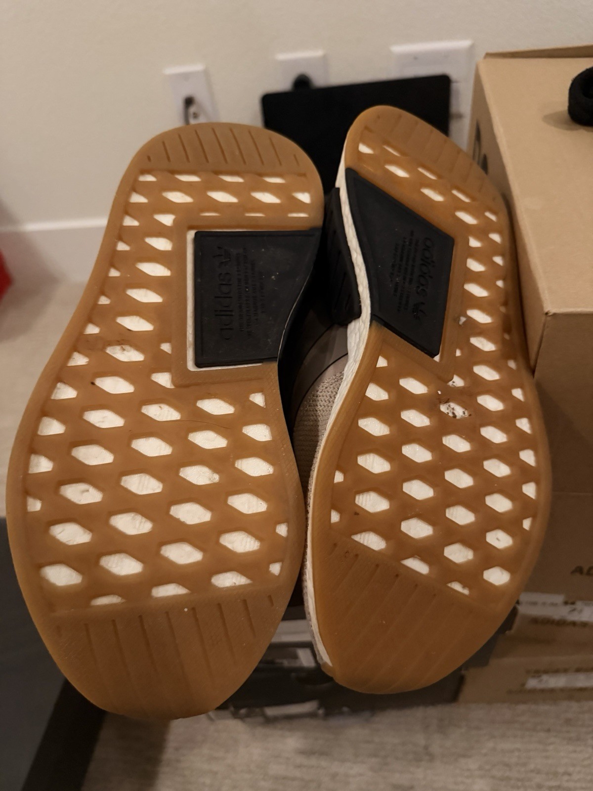 adidas NMD_R2 Trace Khaki Size 7.5