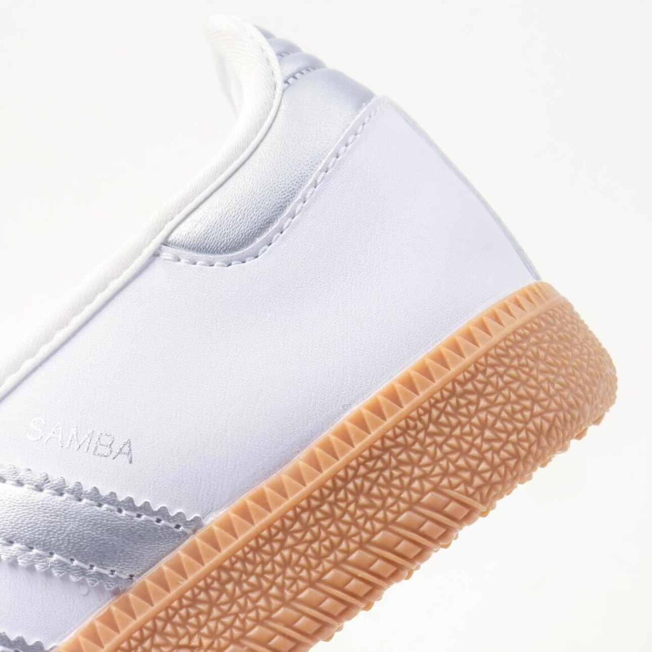 Adidas originals Women’s SAMBA JANE OG W Sneakers KJ3785 white 2026 new
