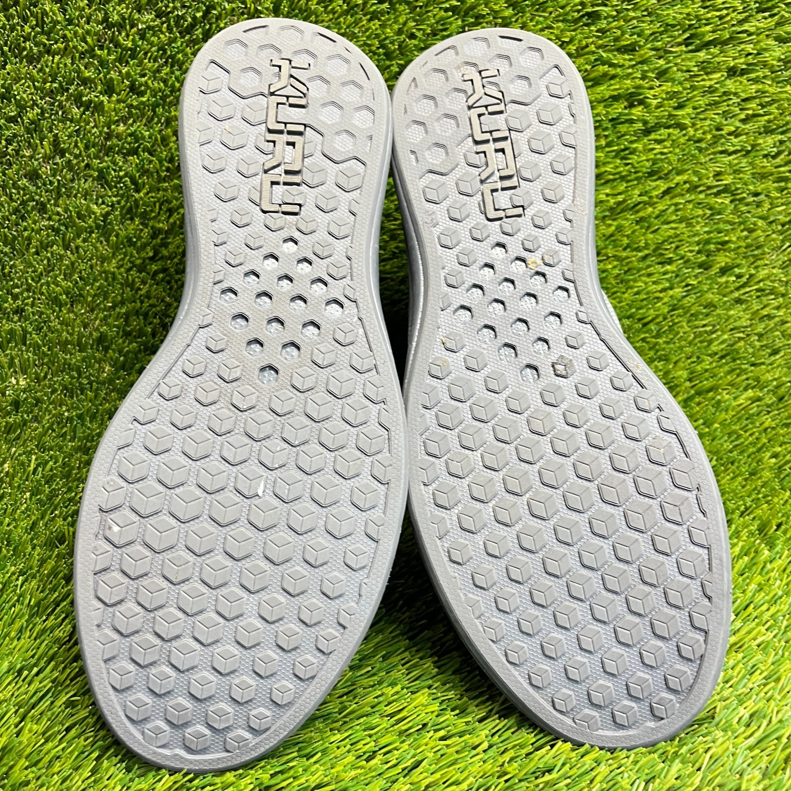 Kuru Atom Slip-On Mens Size 12.5 Gray Athletic Running Walking Shoes Sneakers