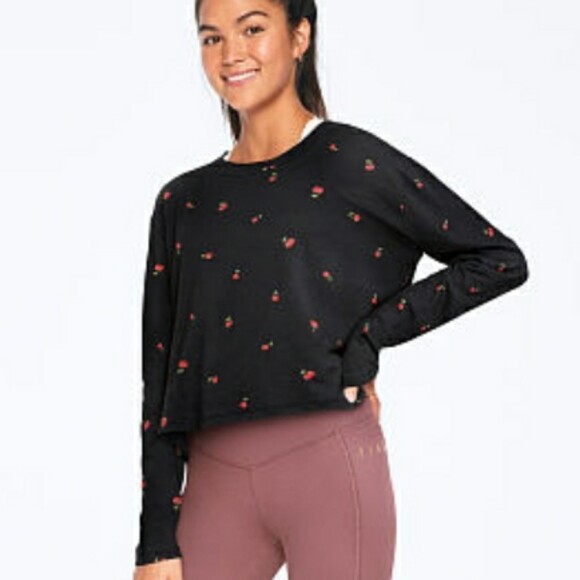 Victoria Secret PINK Crop Top T Shirt Large Black Red Cherries Long Sleeve New