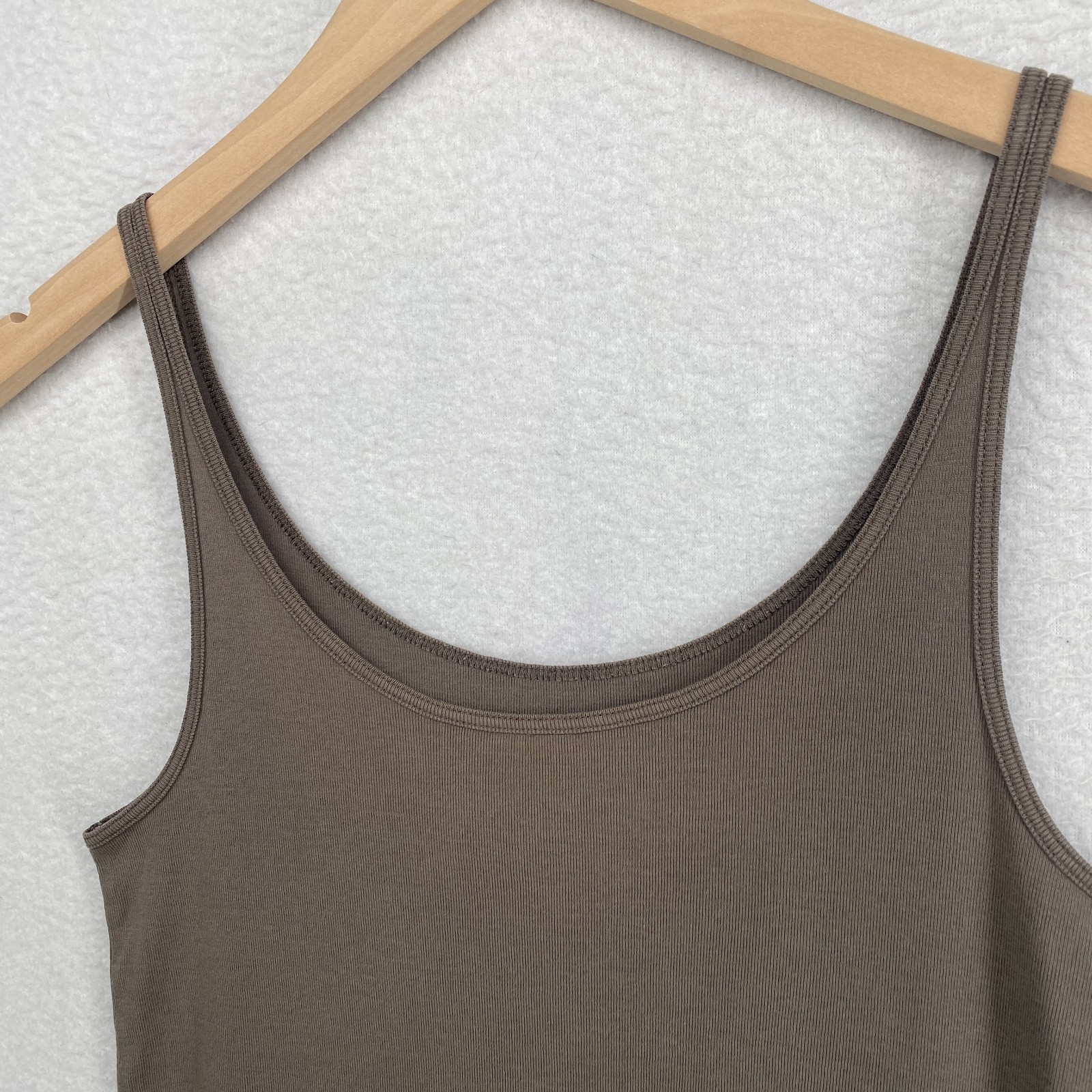 EILEEN FISHER Tank Top M Organic Cotton Ribbed Jersey Cami Slim Scoop Neck Brown