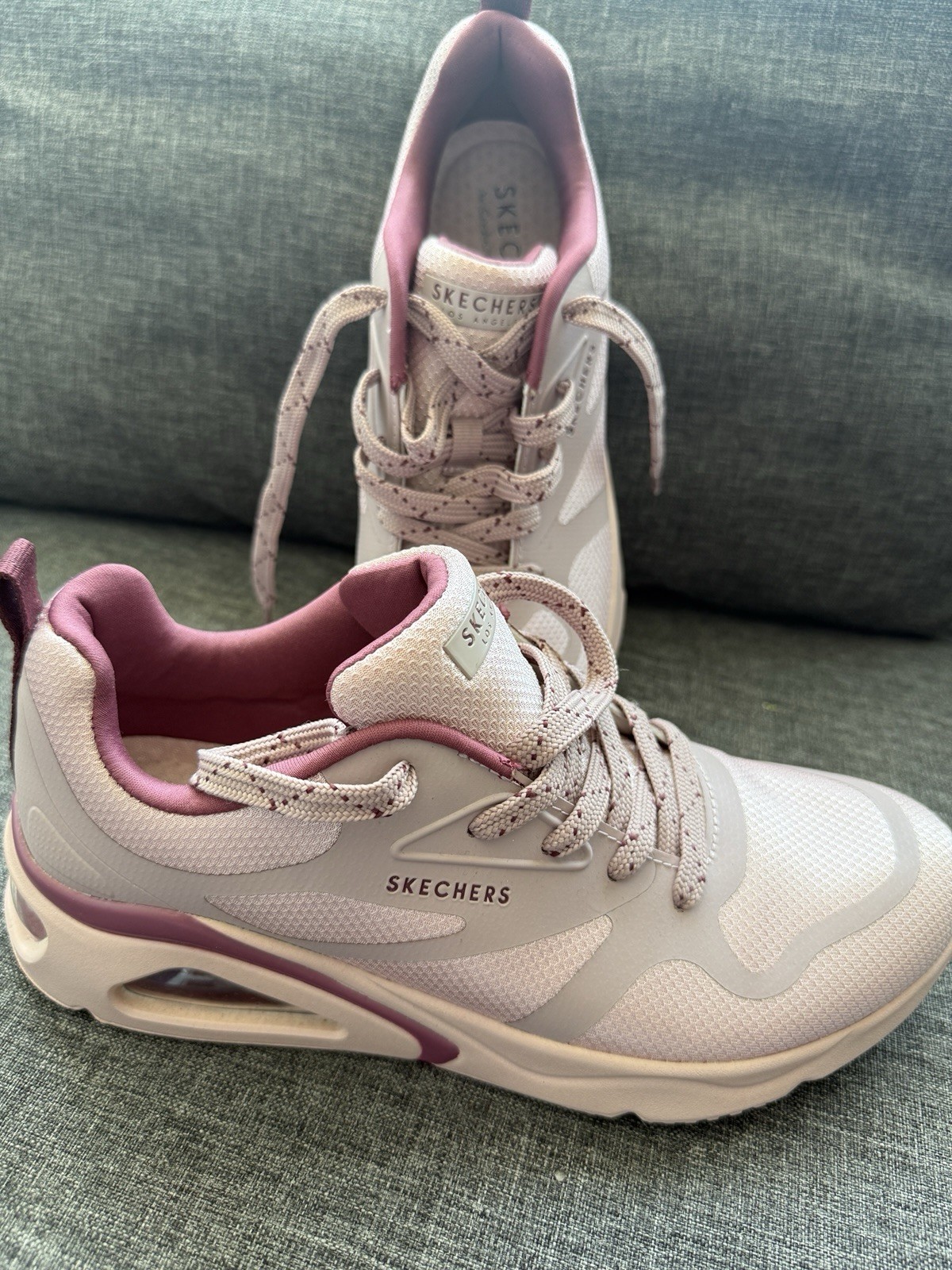 Skechers Memory Foam Women’s 8.5 NEW
