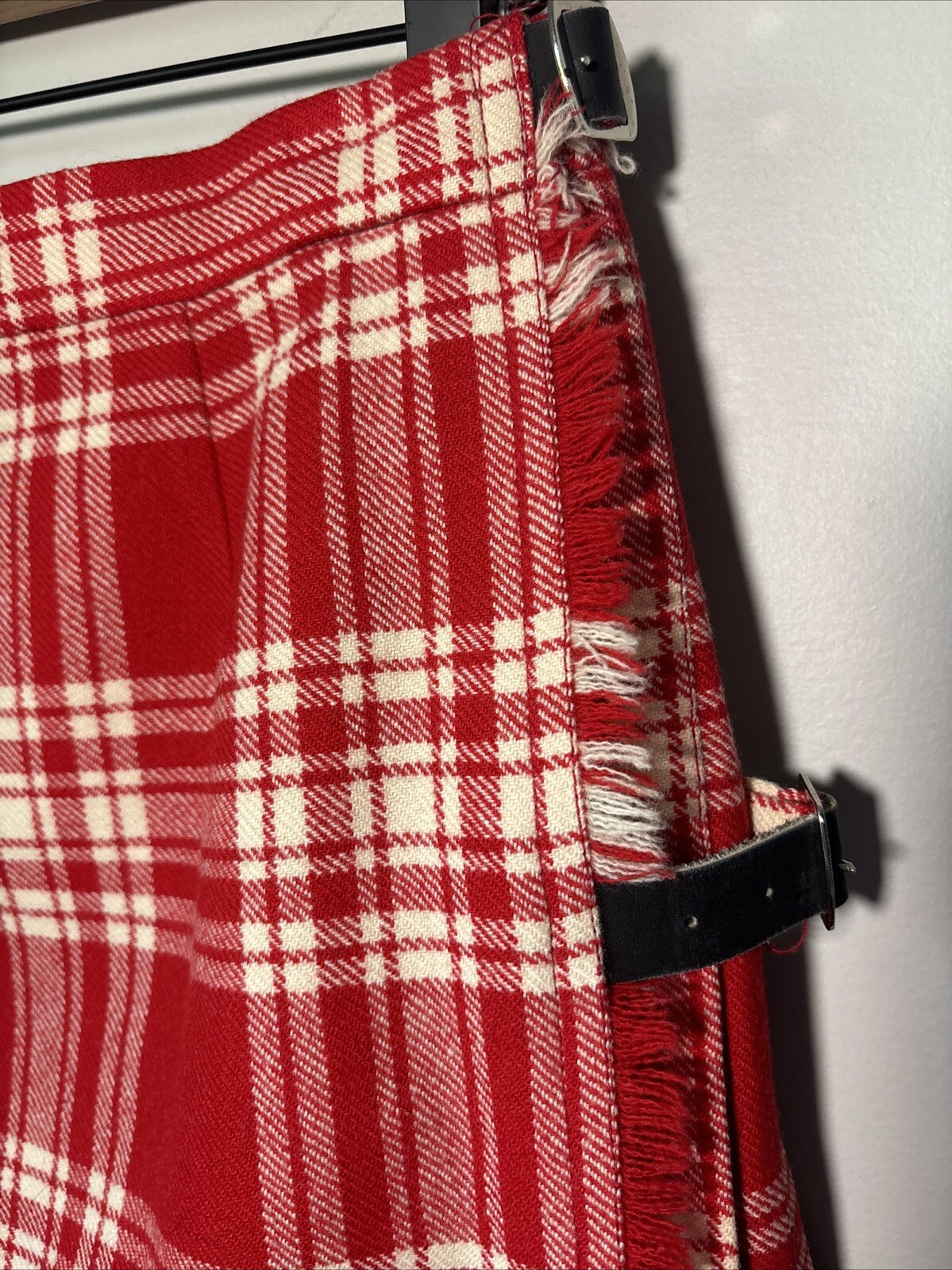 Highlander Handmade Kilt Authentic Woven Tartan 26″ waist (12)Red White Plaid