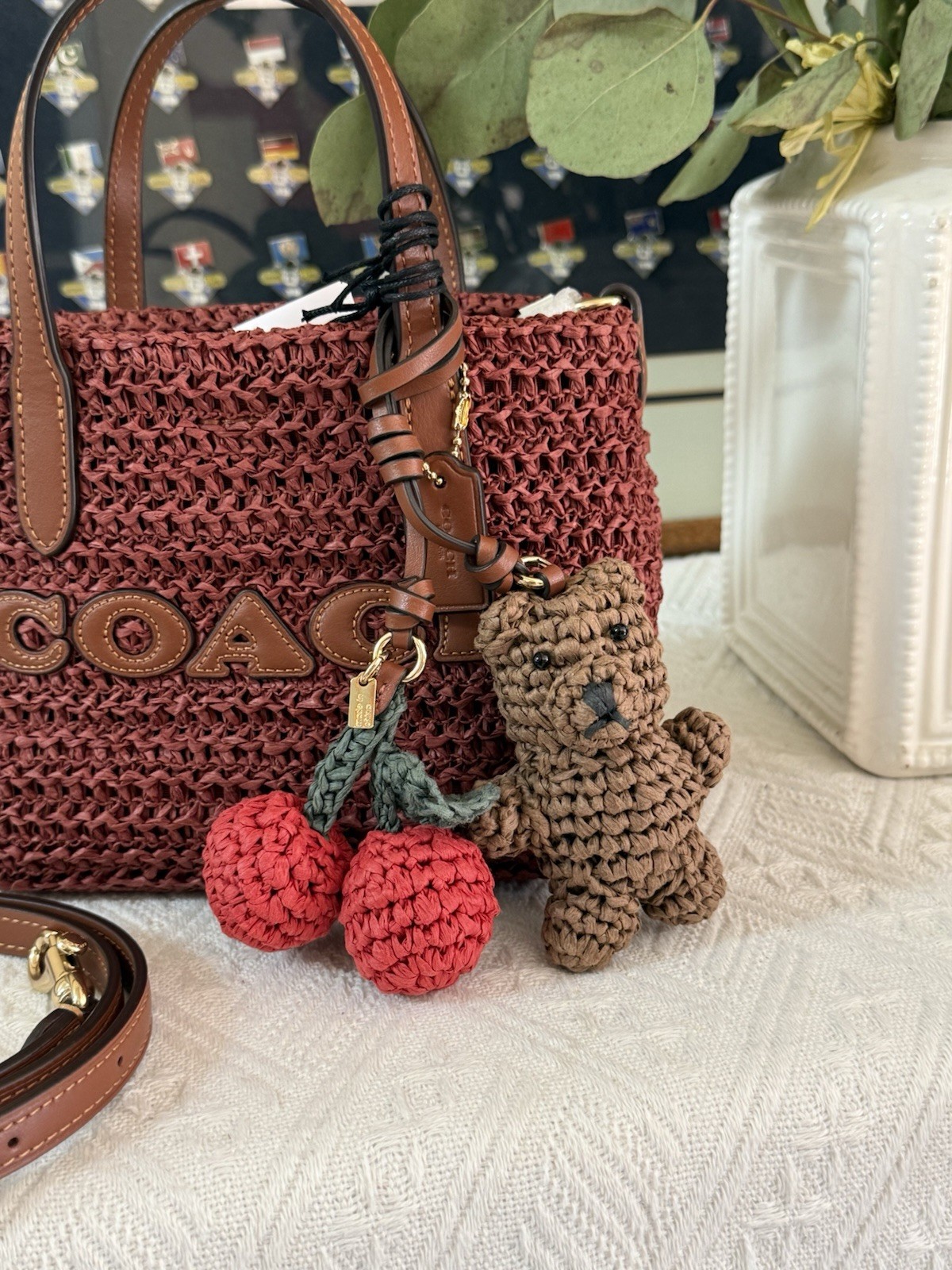 Coach CEU30 City Mini Tote Bag With Charms in straw/Gold/Russet new‼️