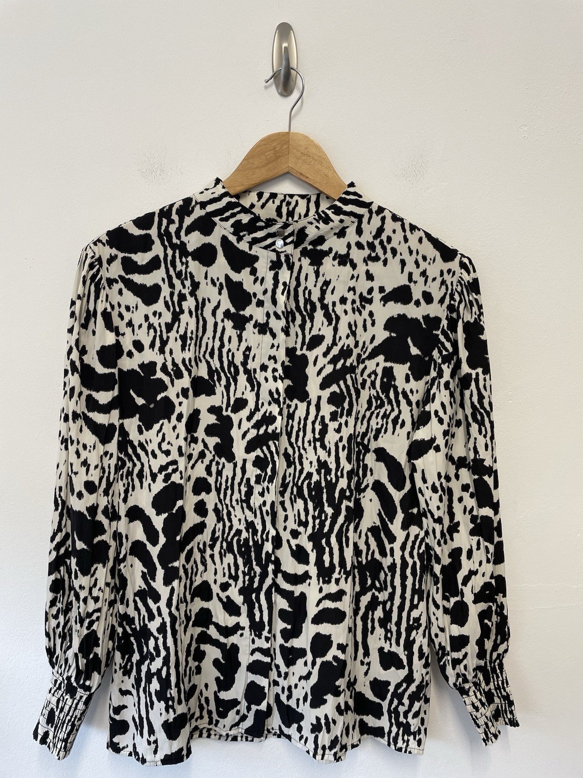 Ba&sh Opus Blouse Size 1 UK 8 Blk Off White Leopard Print Puff Sleeves Chiffon