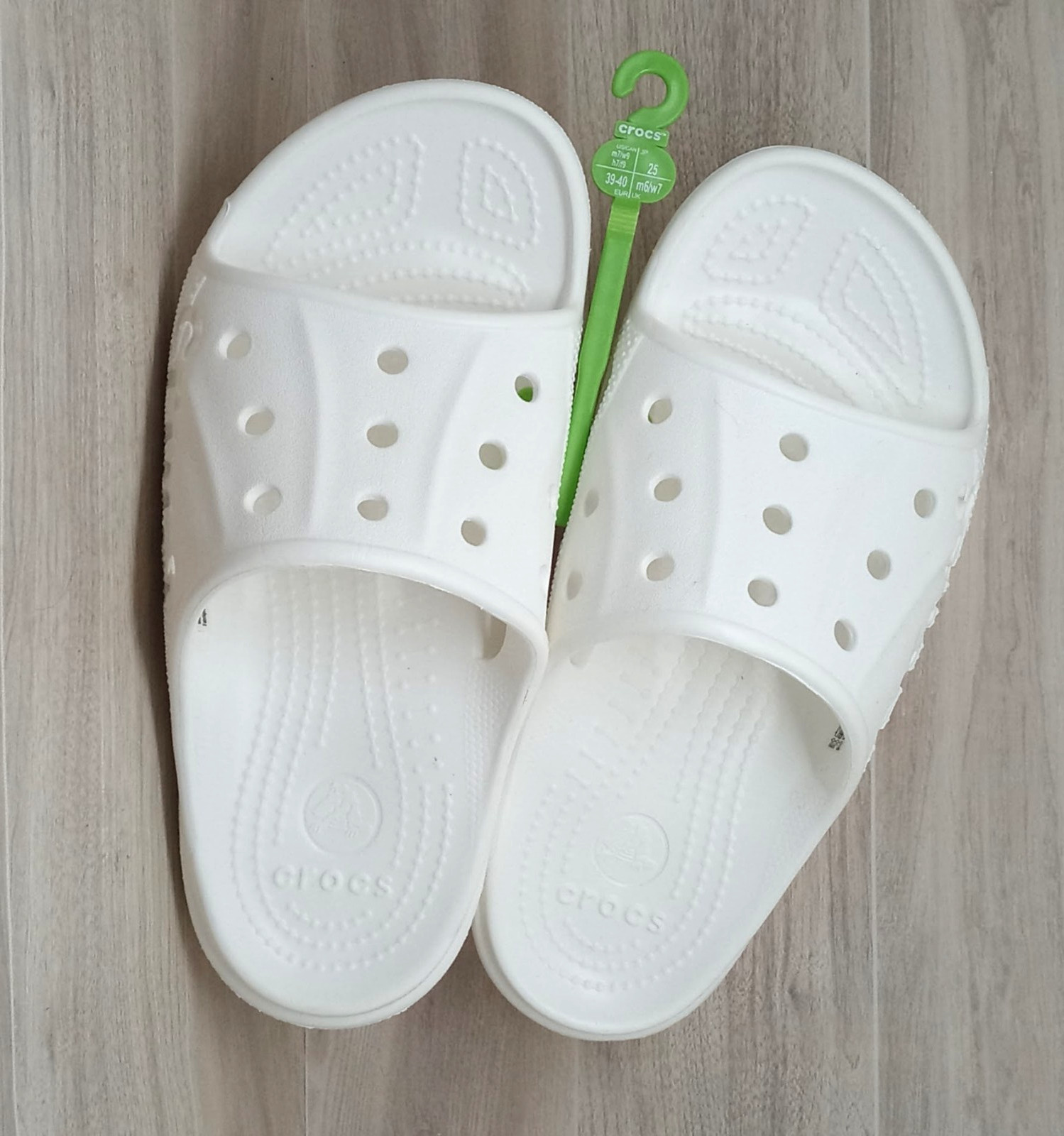 CROCS Unisex Baya Slide Slip-On Sandals Men’s 7/ Women’s 9 White