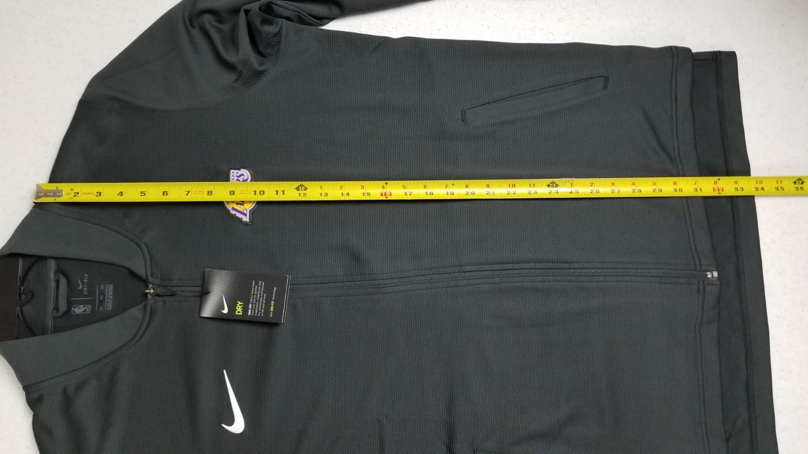 NIKE LOS ANGELES LAKERS SUIT JACKET +PANTS GREY TEAM ISSUED (SIZE XLT = XL-TALL)
