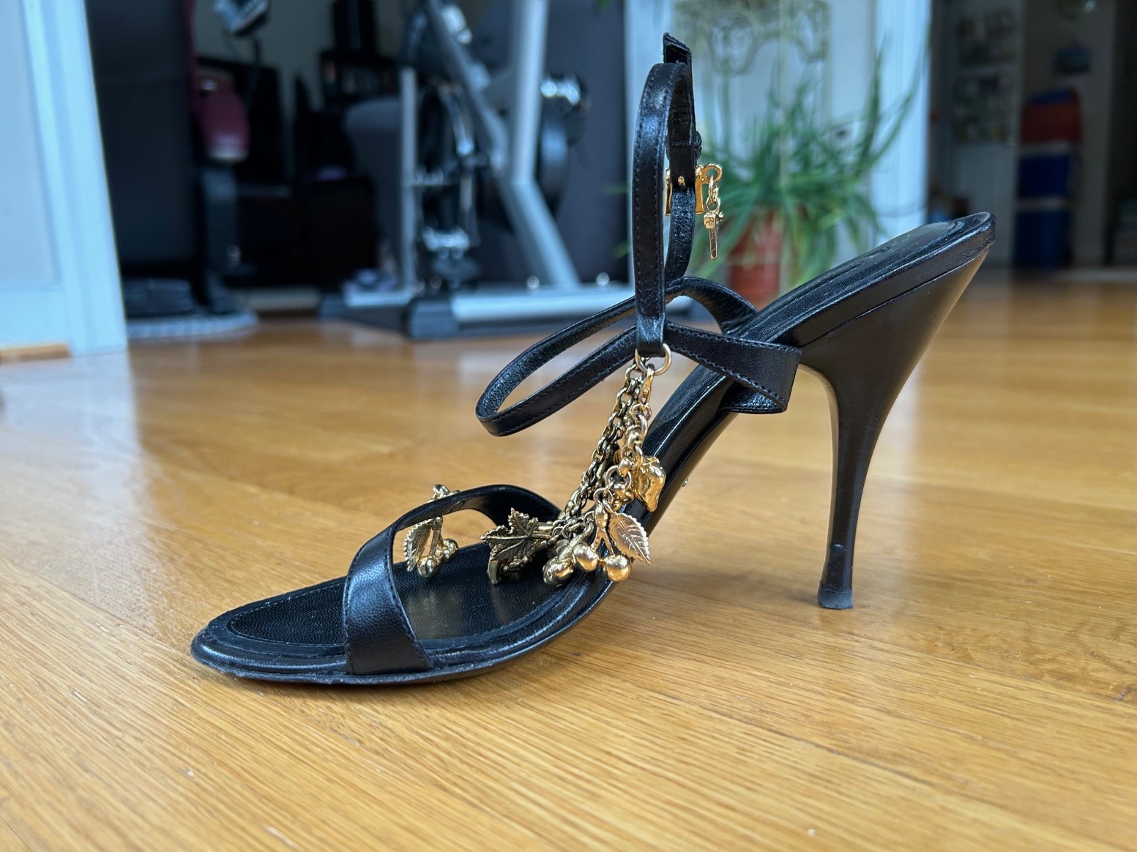CESARE PACIOTTI Black Leather Charm-Embellished Slingback Sandals IT 37 Good Box