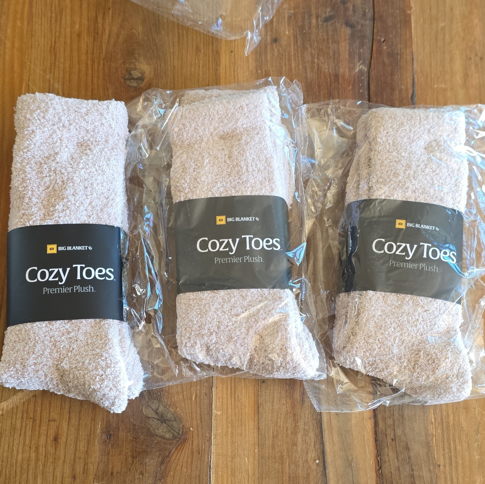 Big Blanket Cozy Toes Premier Plush Footless Socks Beige Polyester 3 Pairs
