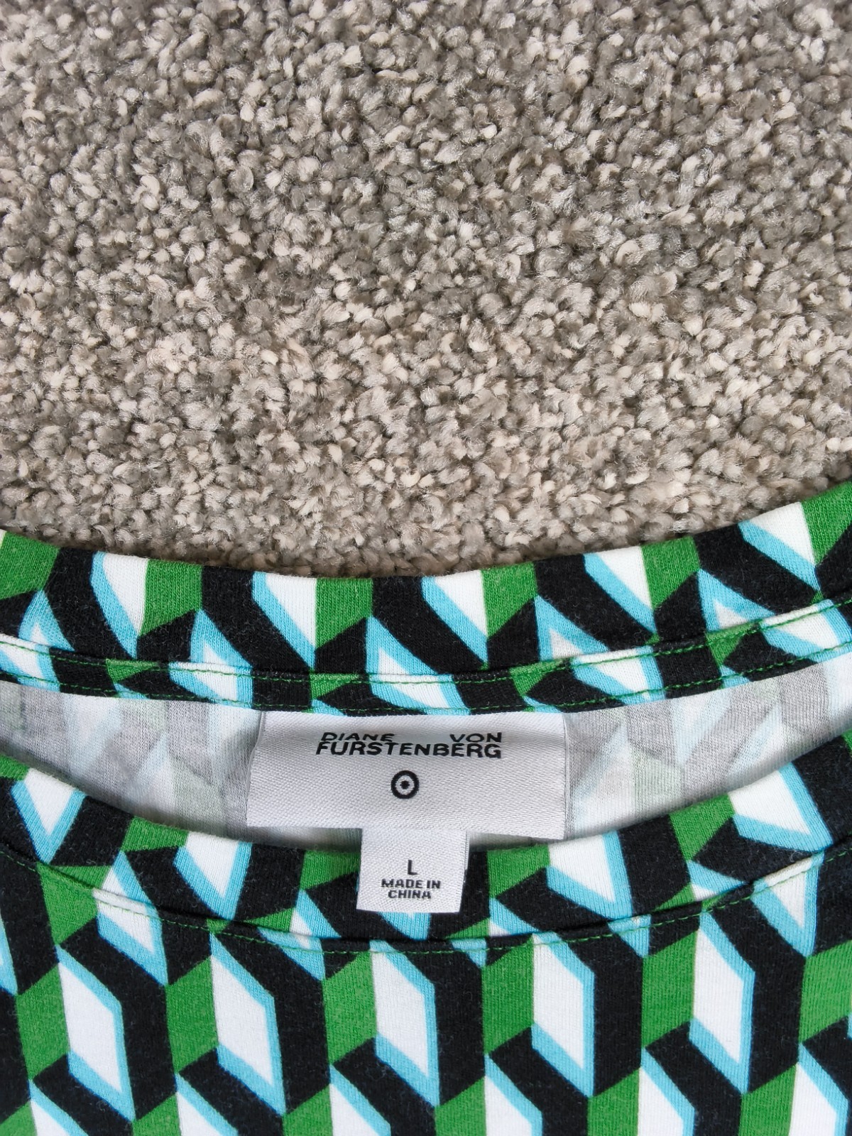 Diane Von Furstenberg Target Arrow Geo Green Long Sleeve Crew Neck Top Size Larg