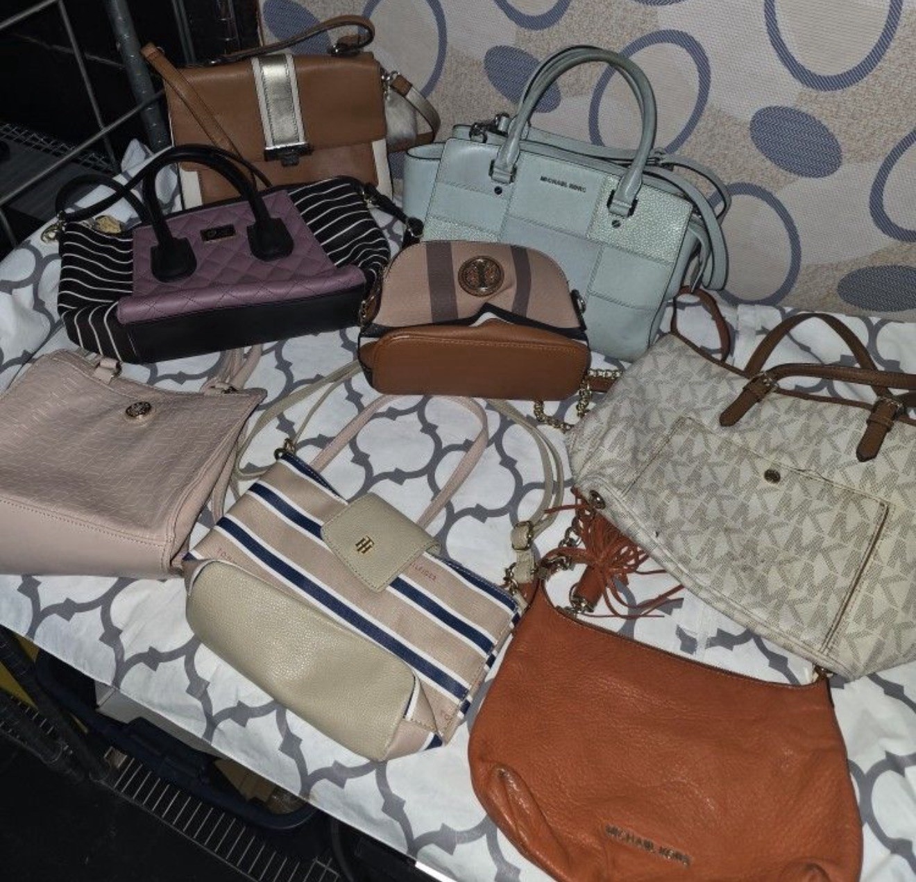 Michael Kors , Tommy Hilfiger , Aldo & More Purses 8 Pcs Lot With Hair Bundles