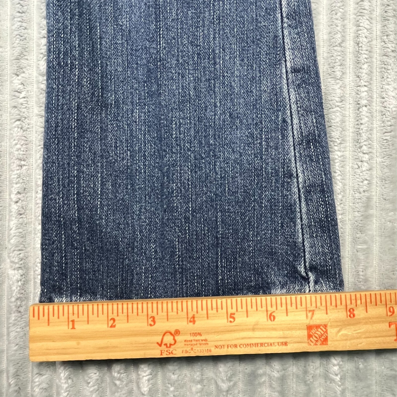 Levi’s Jeans Womens 4 (28×29) Miss Nouveau Boot Cut Low Rise Medium Wash Cowgirl