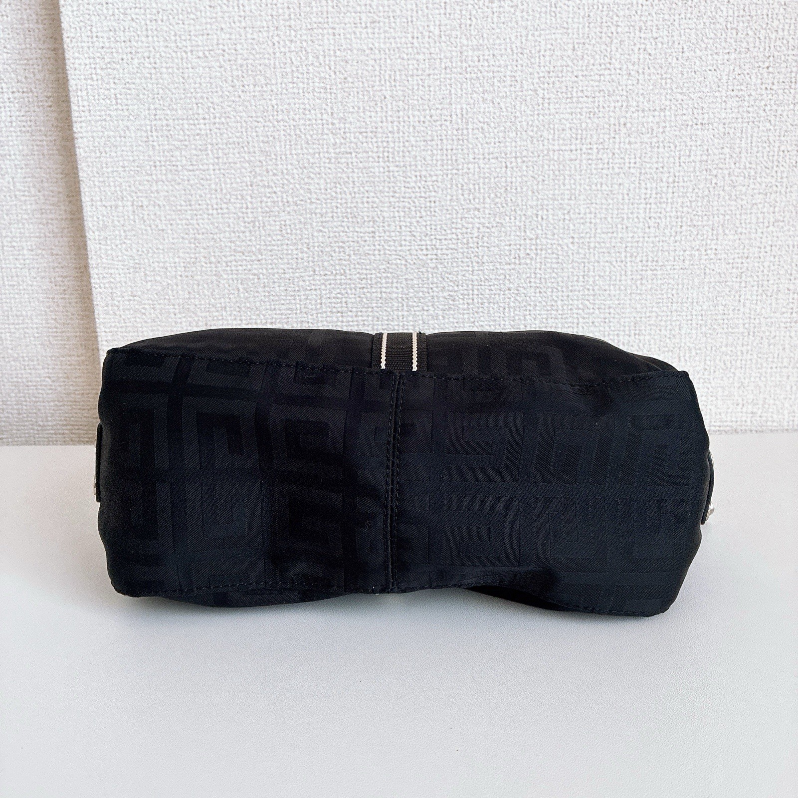 Givenchy 4G Monogram Black Canvas Nylon One Shoulder Bag Handbag Purse Vintage