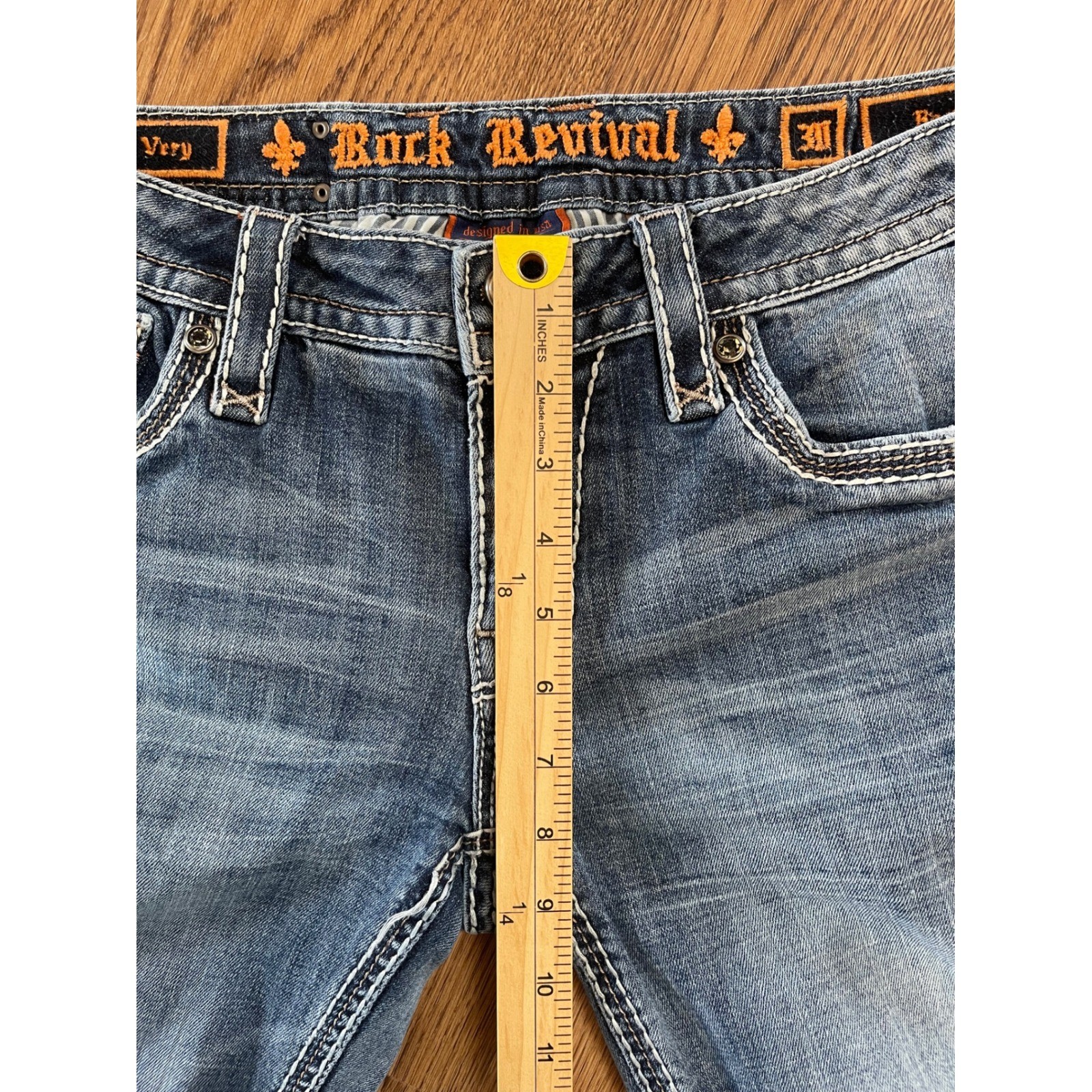 Rock Revival Very Bootcut Jeans Blue Distressed Thick Stitch 30×31 RJ8221B8