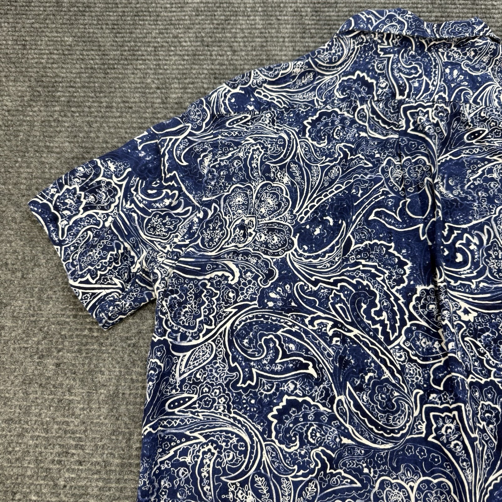 Cremieux Classics Mens Large Blue Paisley Short Sleeve Button Front 100% Cotton