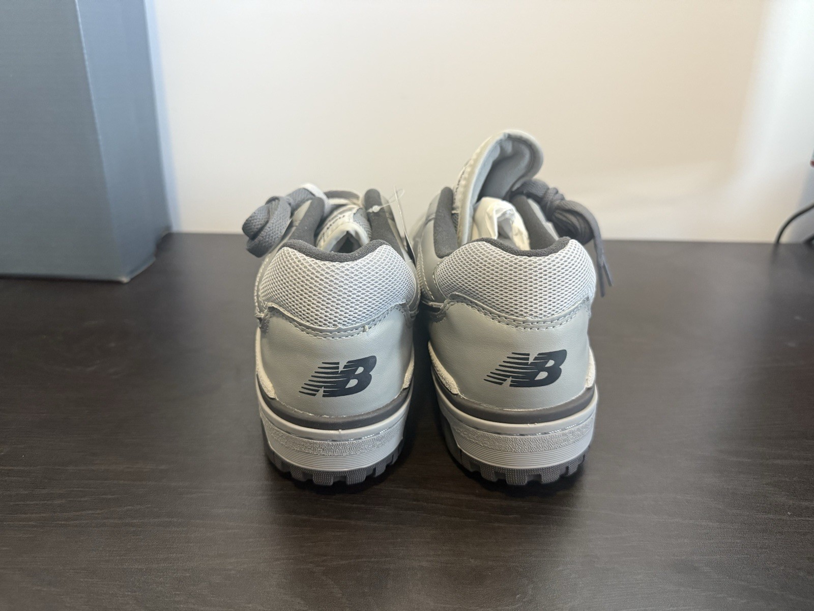 New Balance 550 Low Gray/White Colorblock Lace-Up Sneaker BB550UTG