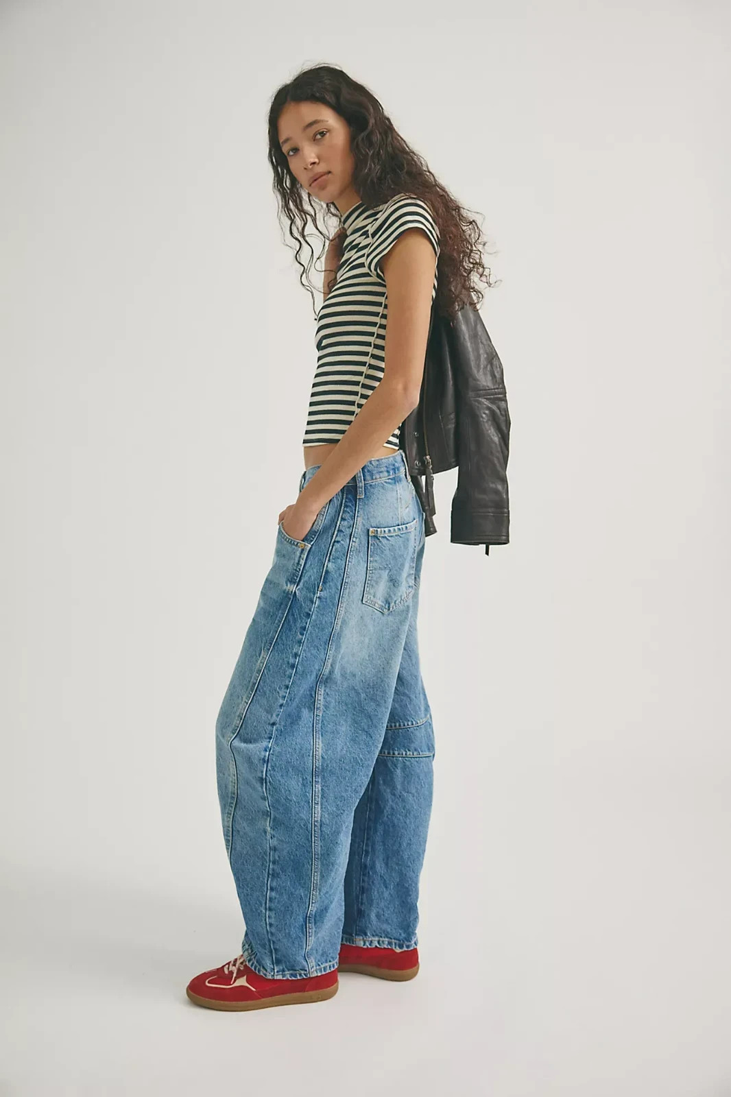 Freepeople – We The Free Good Luck Mid-Rise Barrel Jeans – Discount