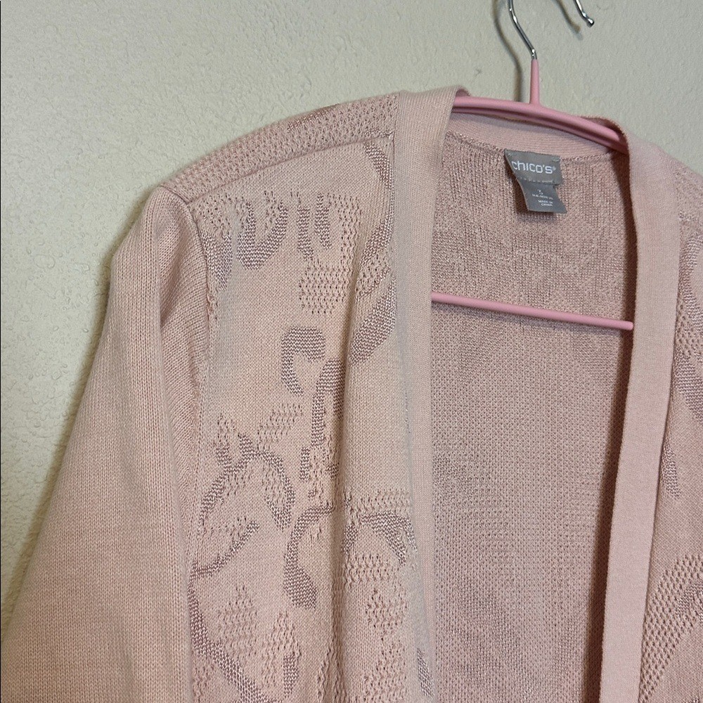 Chico’s Tonal Jacquard Long Line Open Cardigan Size 3 / XL in Blush Pink