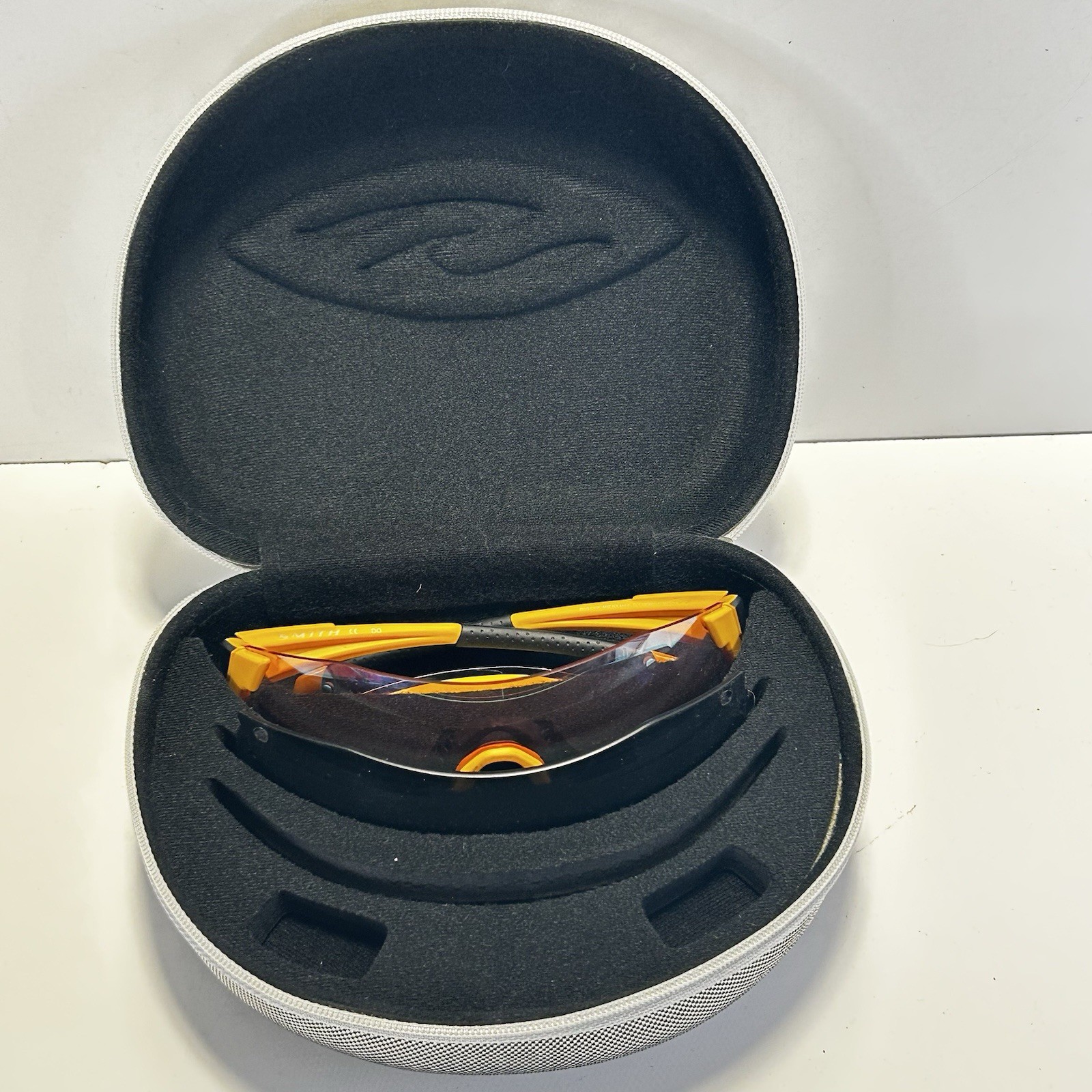 Smith Pivlock Arena Max Interchangeable Sunglasses Barely Used Mustard MT01