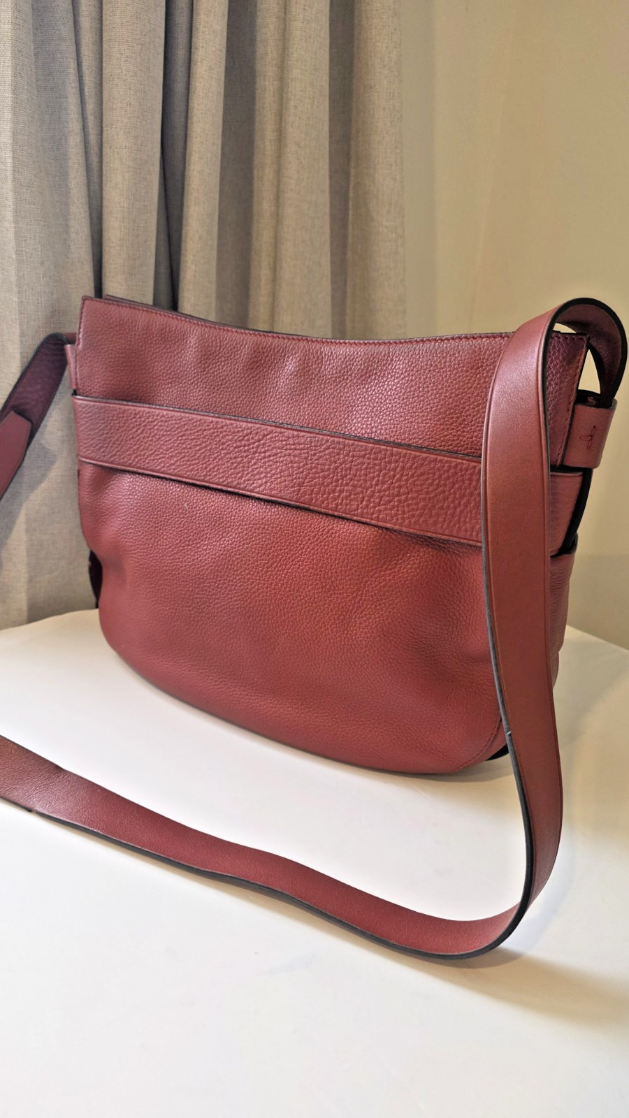 Tory Burch Large Gemini Link Belted Hobo Bag Red Pebbled Leather Gold Hardware