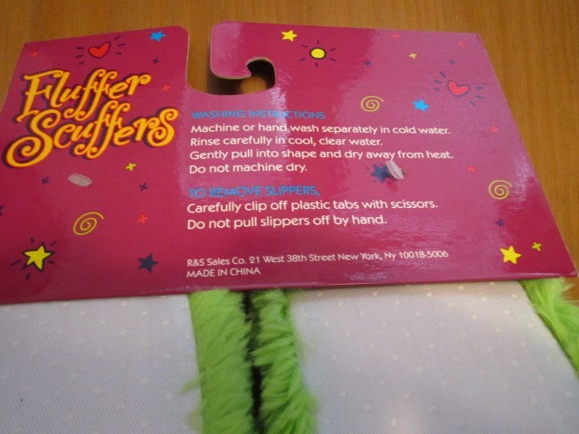 FLUFFER SCUFFER PLUSH CUTE COZY WARM GREEN FROG SLIPPERS 5/6 SMALL BRAND NEW