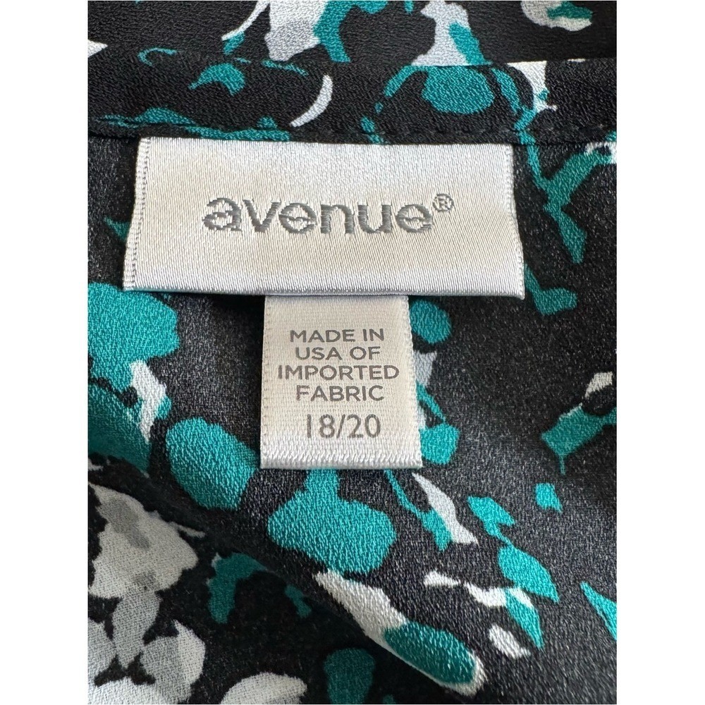 Avenue Black, Teal & White Abstract Floral Blouse