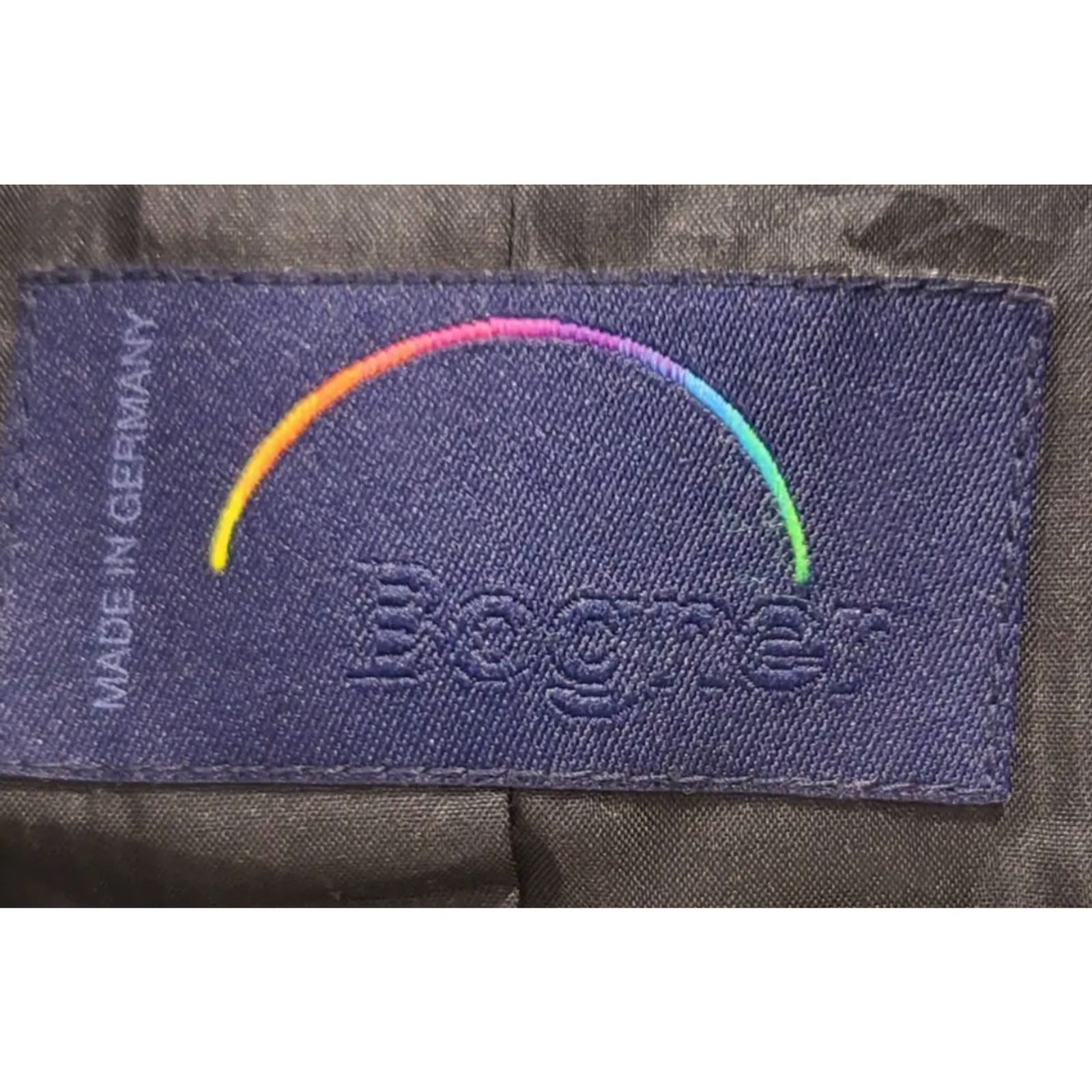 Bogner Virgin Wool Navy Blazer 18 Short Gold Crest Buttons Old Money Preppy