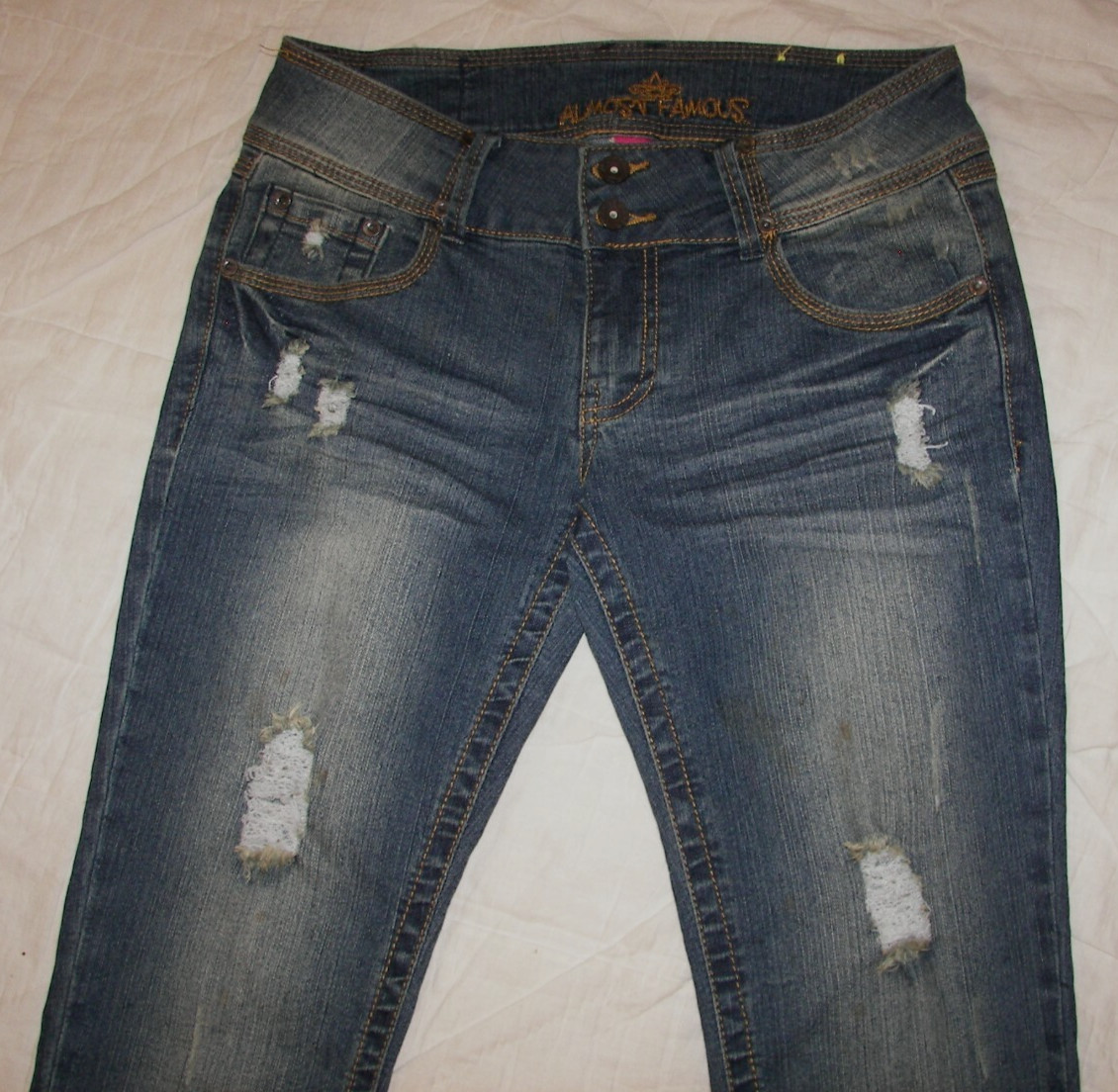 Almost Famous Distressed Destroyed Stretch Jeans – Jrs. 11