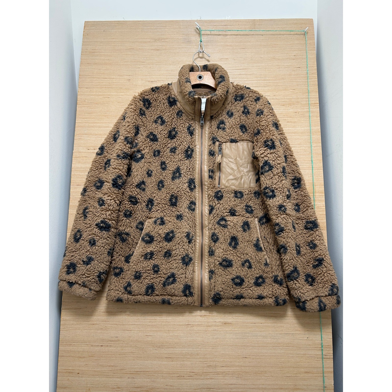 Abercrombie & Fitch Leopard Sherpa Fleece Jacket Small Tan Black Full Zip Mock