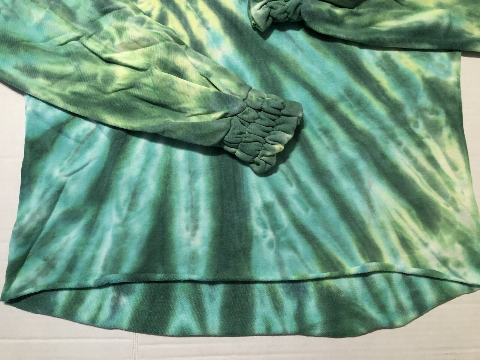 SCOOP Smocked Cuff Lightweight Sweatshirt Size large 12-14 Womens Tie Dye New