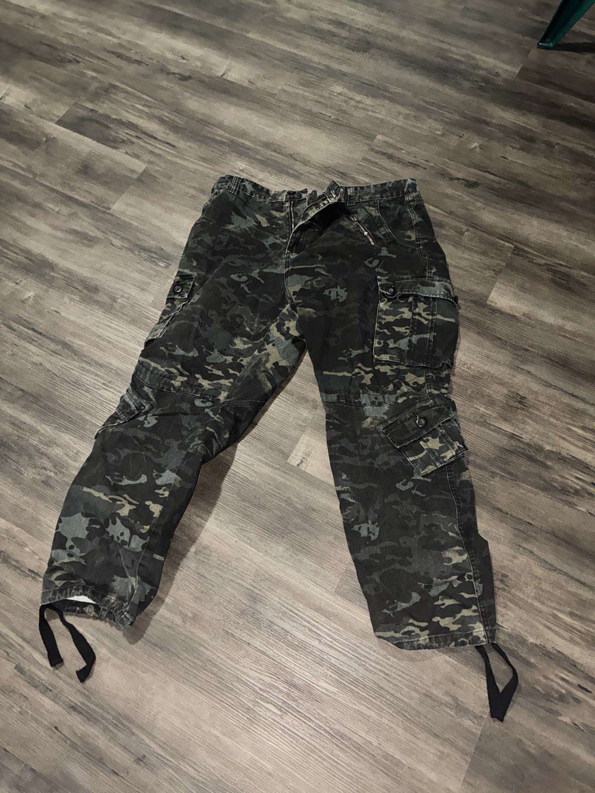 Men’s Camouflage Cargo Pants Size 42 Regular Black Gray Green Cotton Canvas