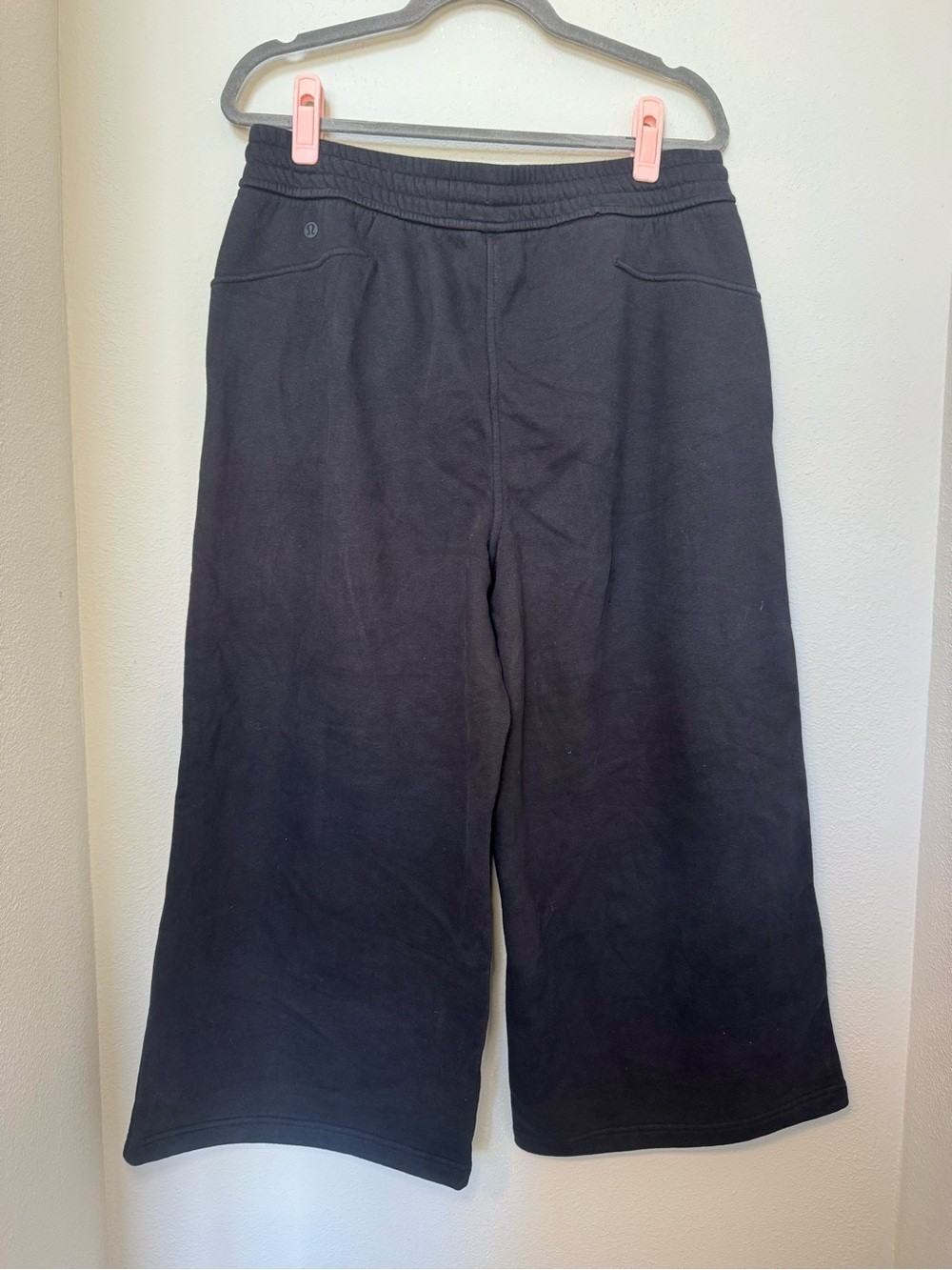 Lululemon Loungeful High-Rise Wide Leg Crop in Black
