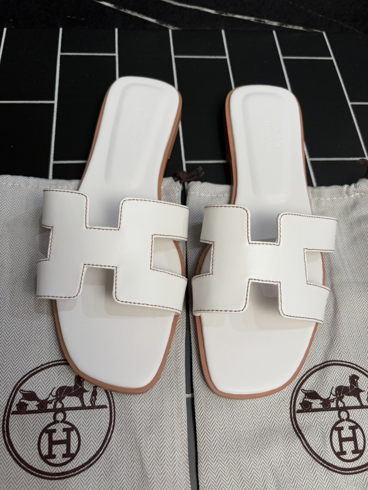 Hermes Oran Slip-On Sandals Women Size EU 38/US 8 White