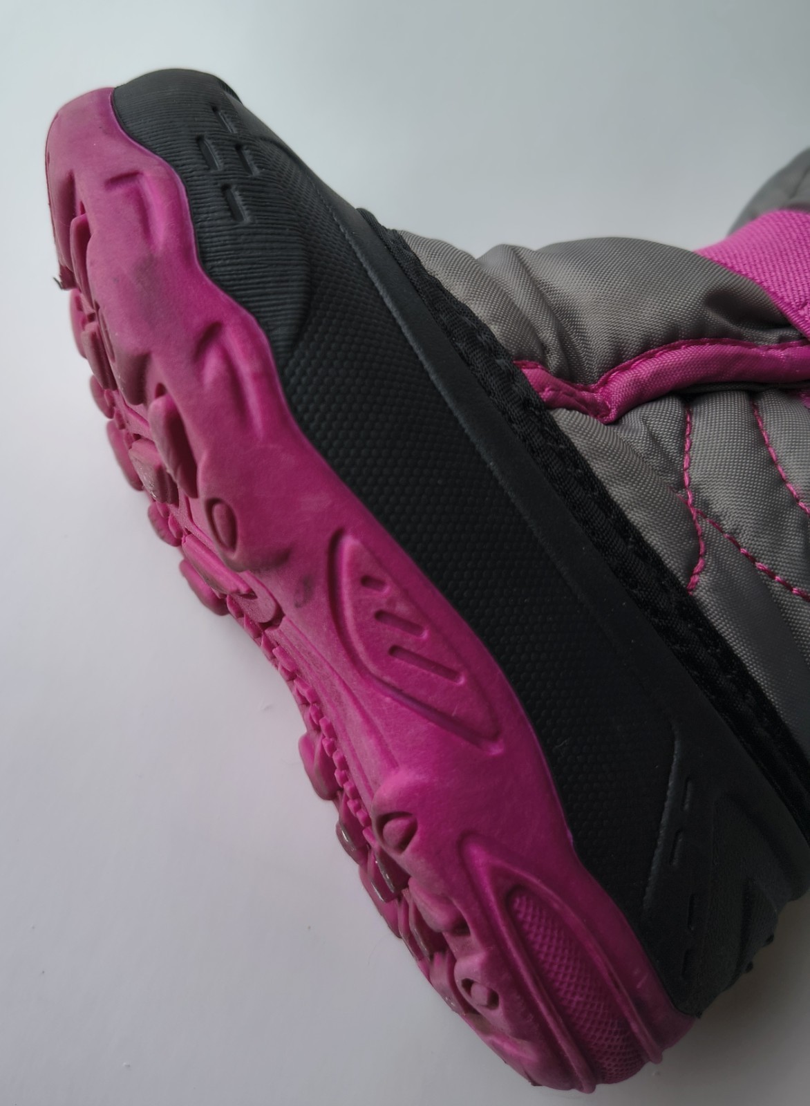 Kamik Snowbug 5 Toddler Winter Boots Size 9/26 Gray/Pink Waterproof Insulated
