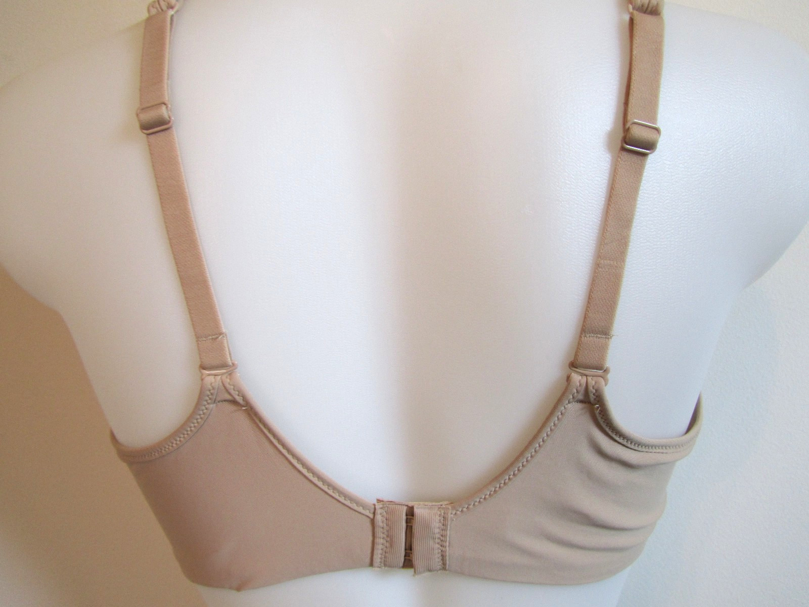 NWT Bali Style# DF3439 Size 40B One Smooth U Ultra Lite Neckline UW Bra Nude!