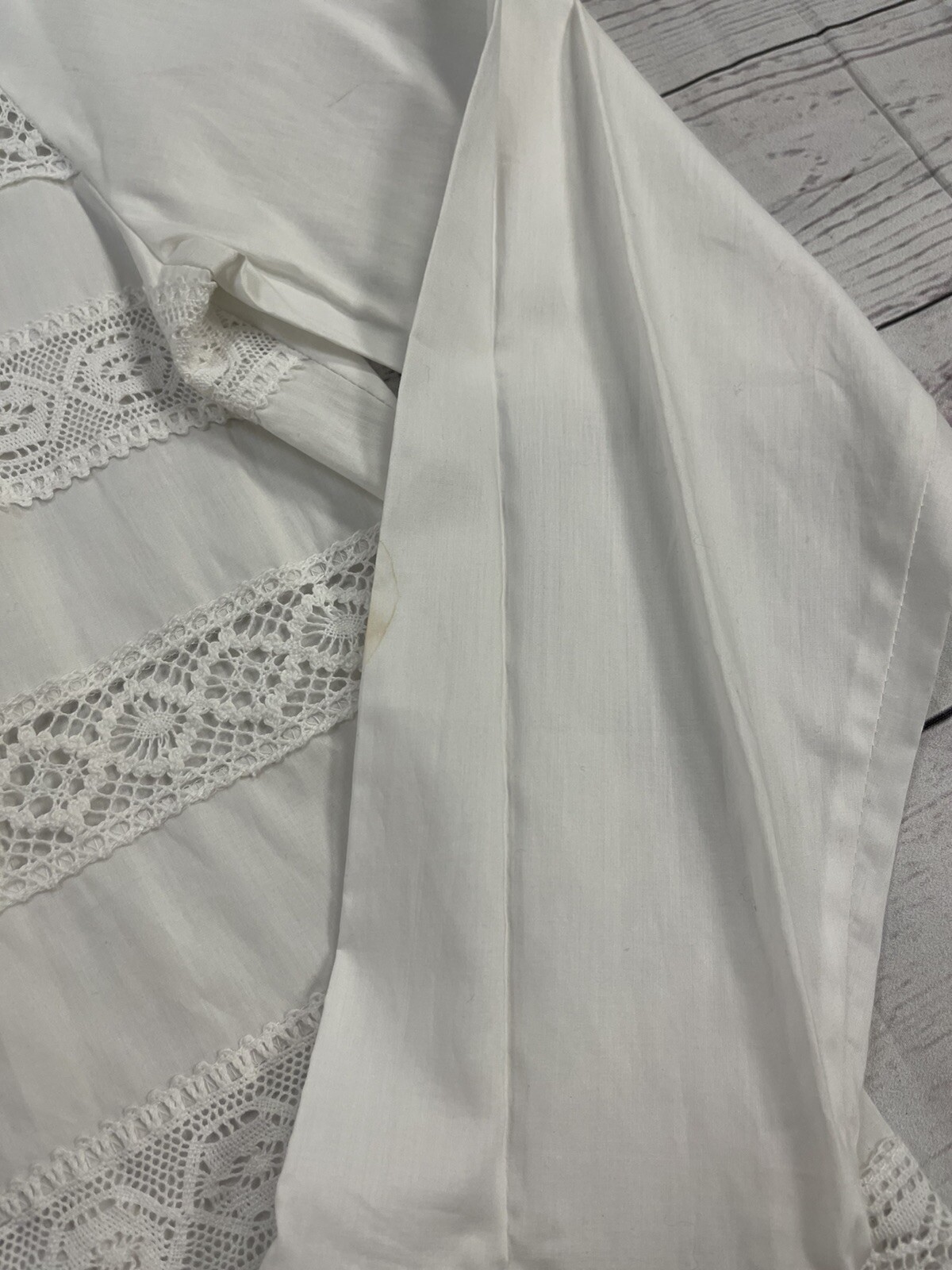 Apostrophe White Long Sleeve Button Up Lace Women’s Size 8