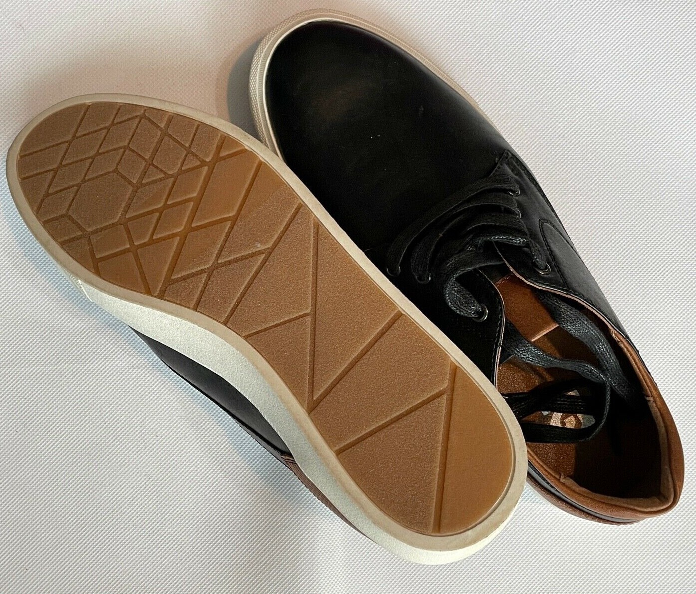 REED LACEUP MEN’S SIZE 10.5 BLACK BROWN SHOES SAWYER MAN MADE MATERIAL NEW