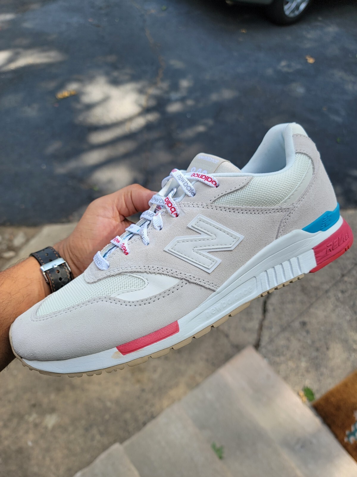 New Balance WL840 sz 12 women’s or 10.5 Men white/red  (800 Series) sneaker 