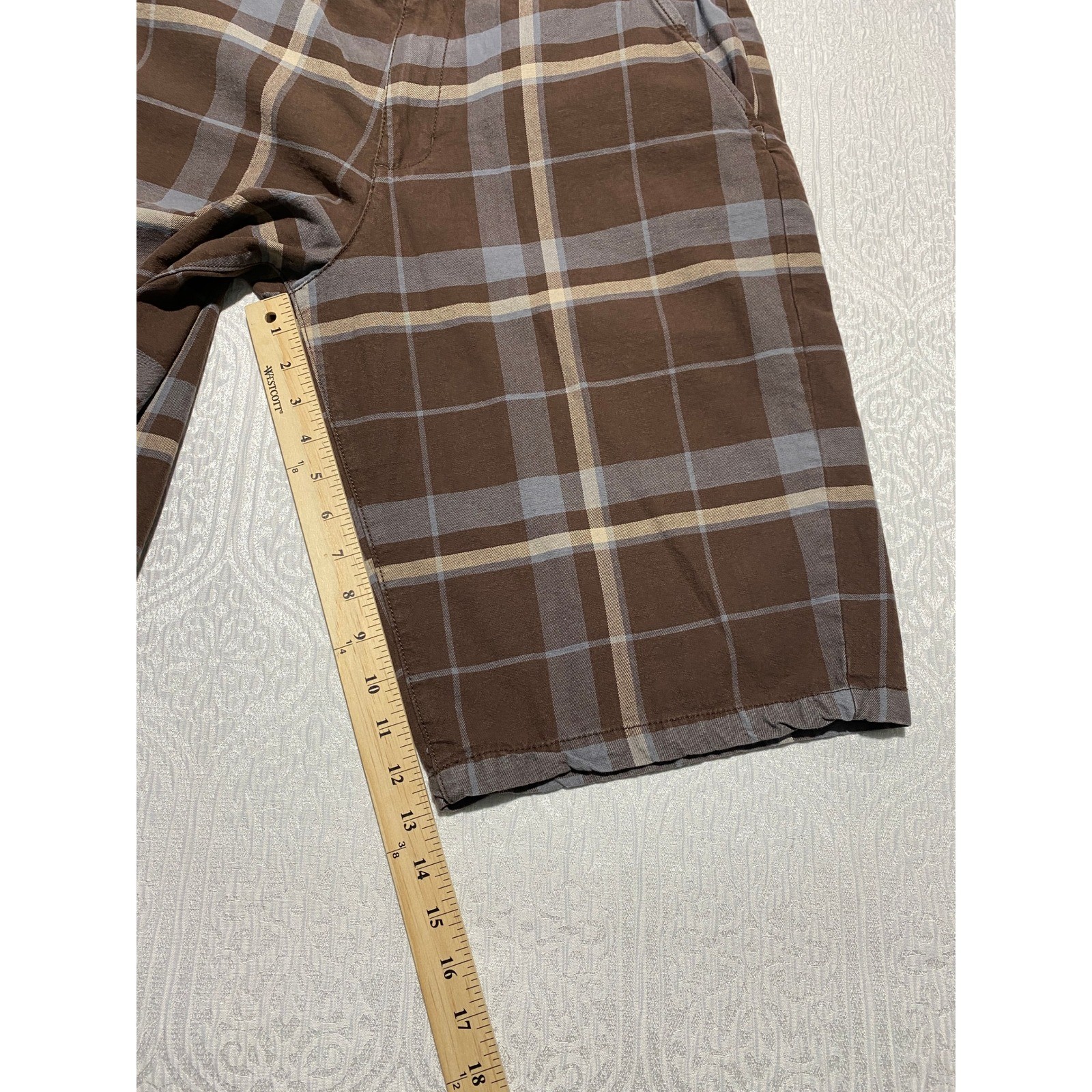 UTILITH Mens Plaid Shorts Size 38 Brown Blue Tan Casual Flat Front