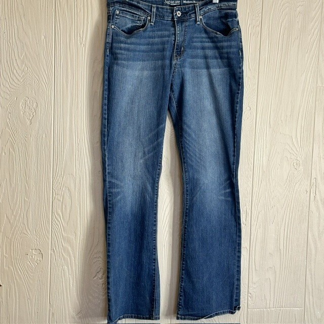 Signature by Levi Strauss & Co Womens Modern Boot Cut Jeans Blue 16M W33 L32