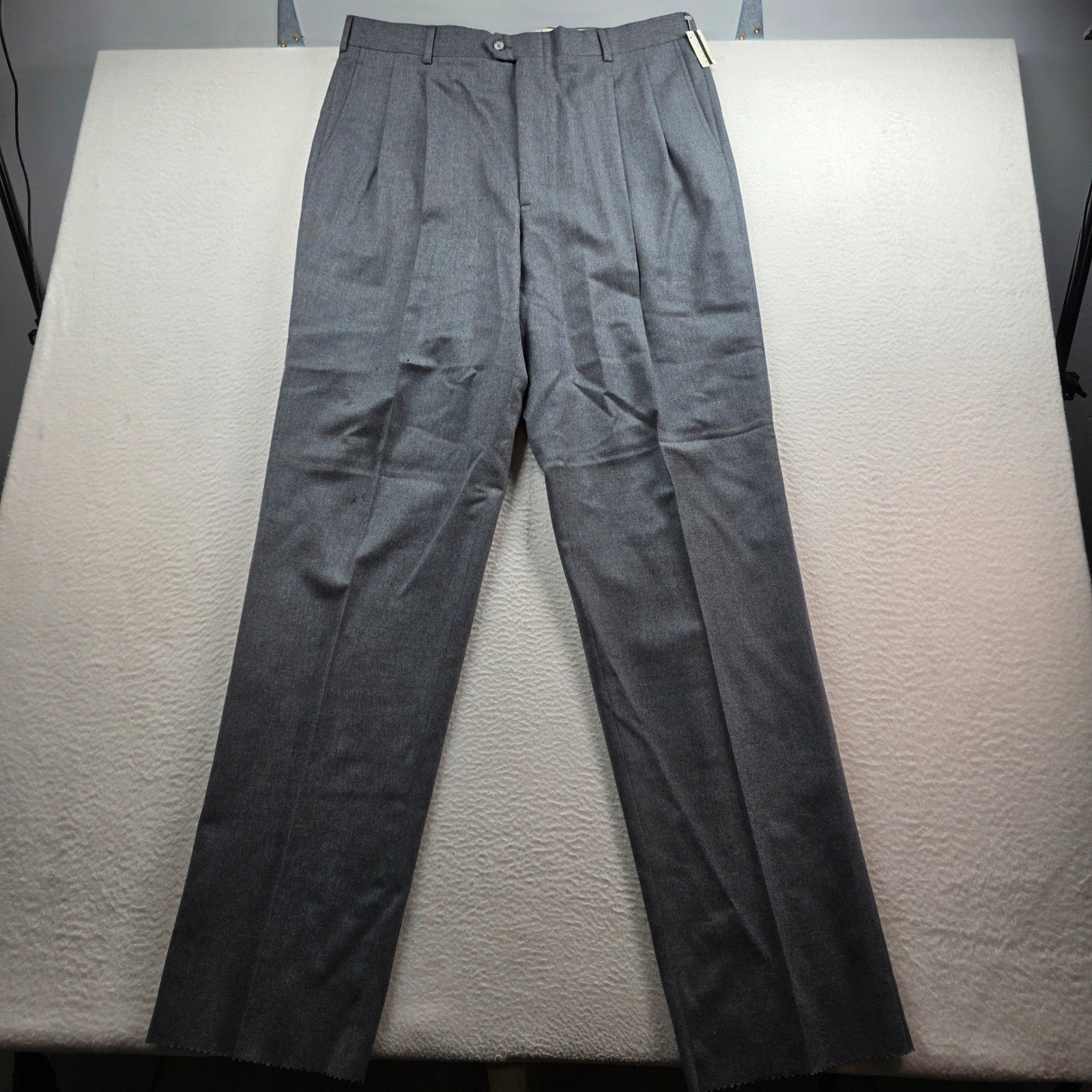 Savile Row Dress Pants Mens 38 Gray Pleated 100% Worsted Wool Made in USA Devon