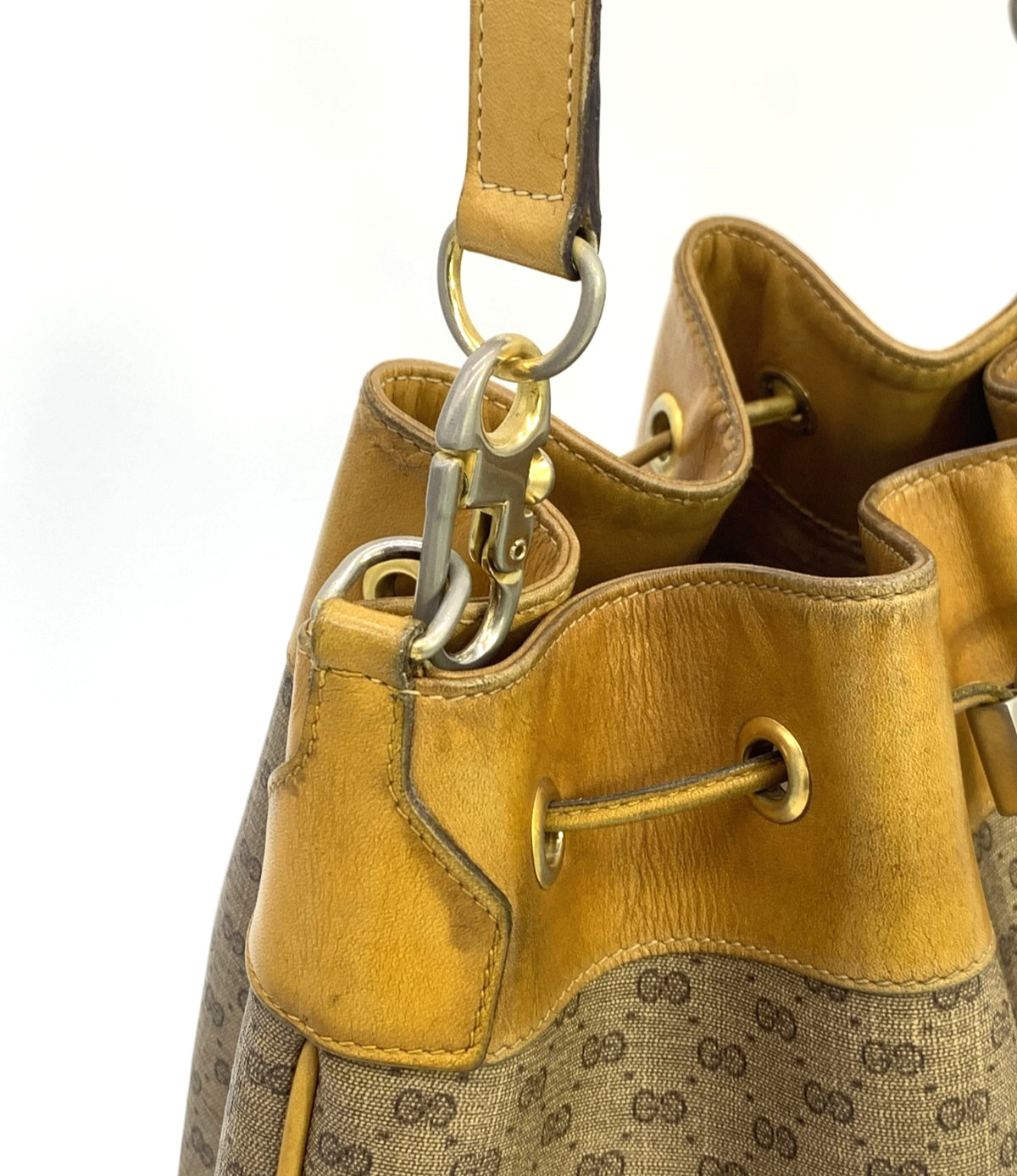 GUCCI VINTAGE Drawstring Shoulder Bag Sherry Micro-GG Camel Classic Authentic