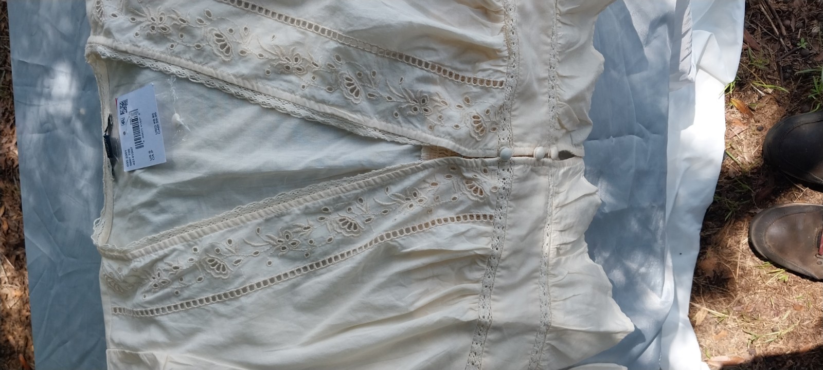 American Eagle Women’s White S Cotton Lace V-Neck Button Peasant Blouse