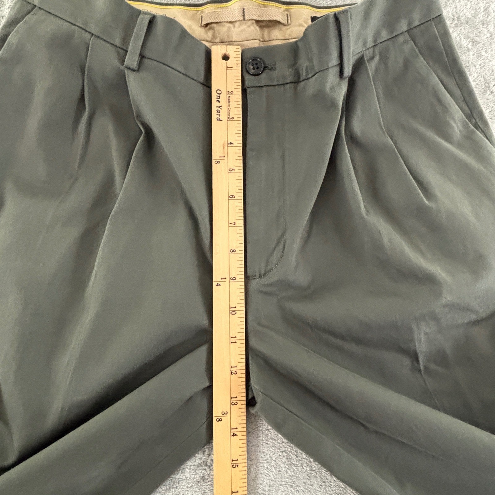 Banana Republic Smithfield Chino Mens 35×34 Olive Relaxed Fit Pleated Straight