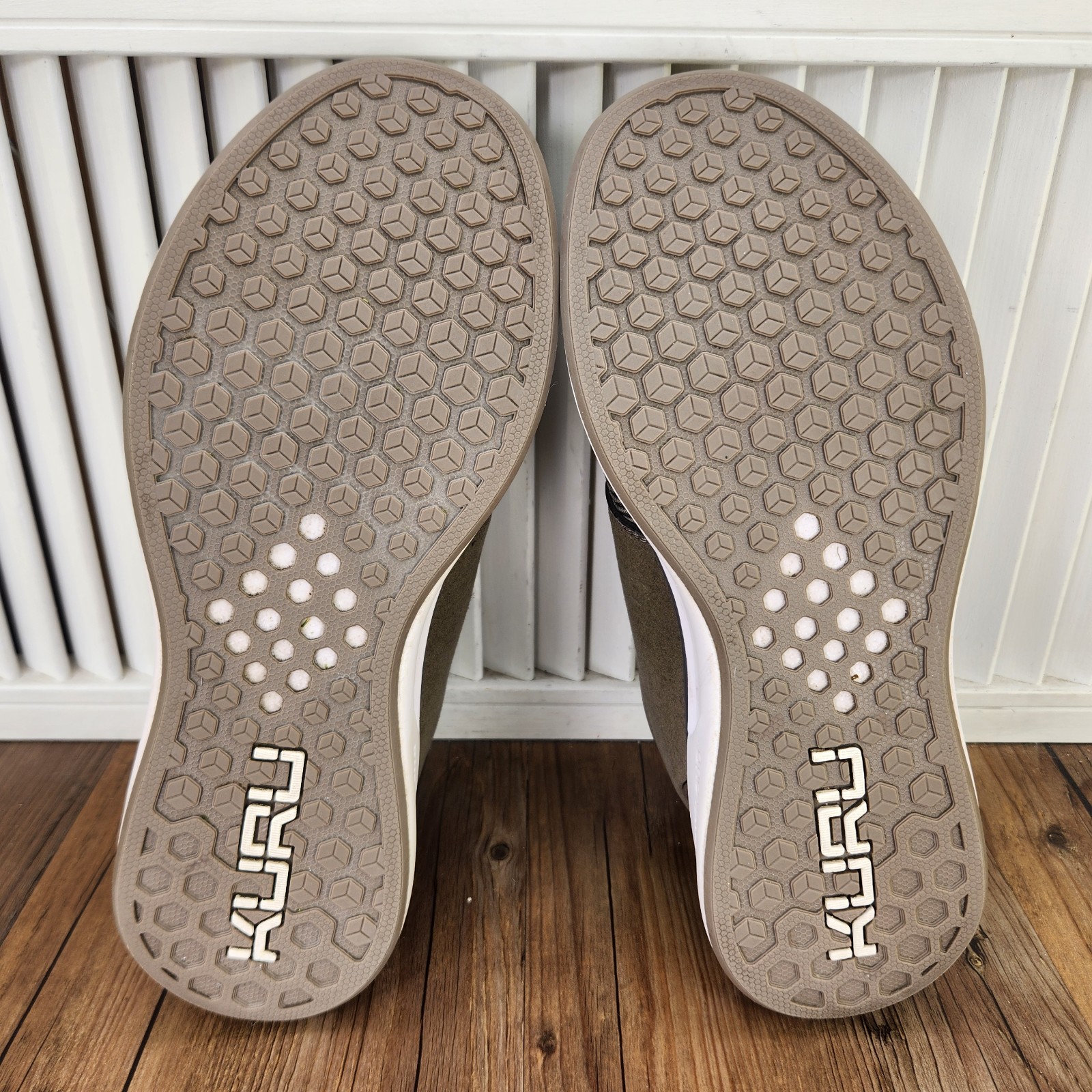 KURU Atom Sneakers Mens Size 8.5 Brown Athletic Trainers Lifestyle Walking Shoes