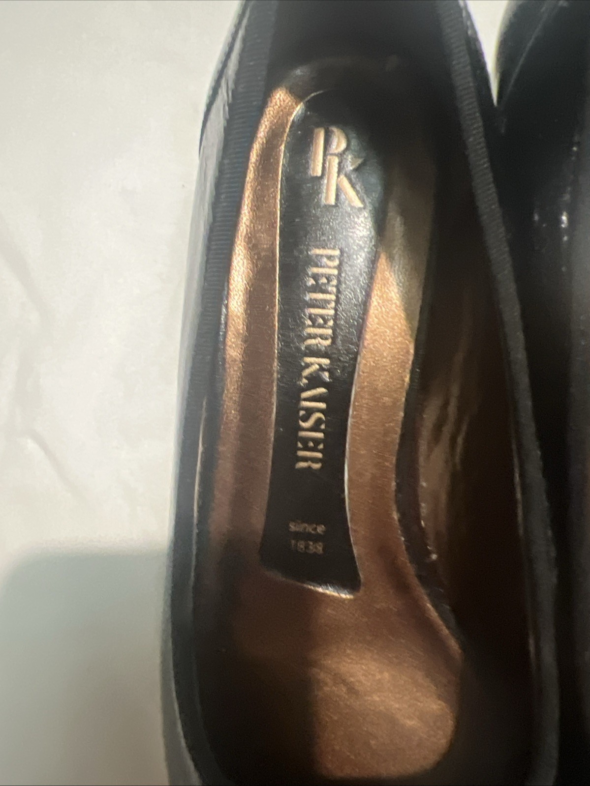 Peter Kaiser Black Patent Leather Pump With Bow Detail Size 8 New