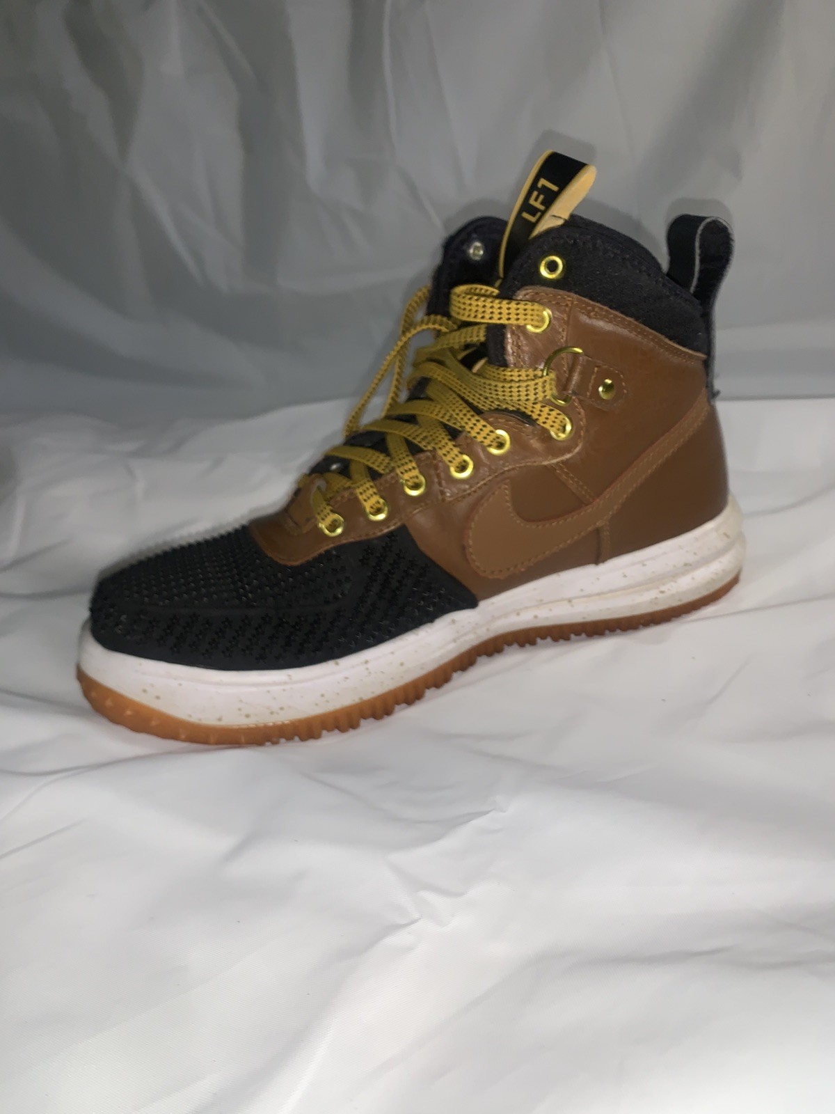 Size 10 – Nike Air Force 1 07 LV8 High Black