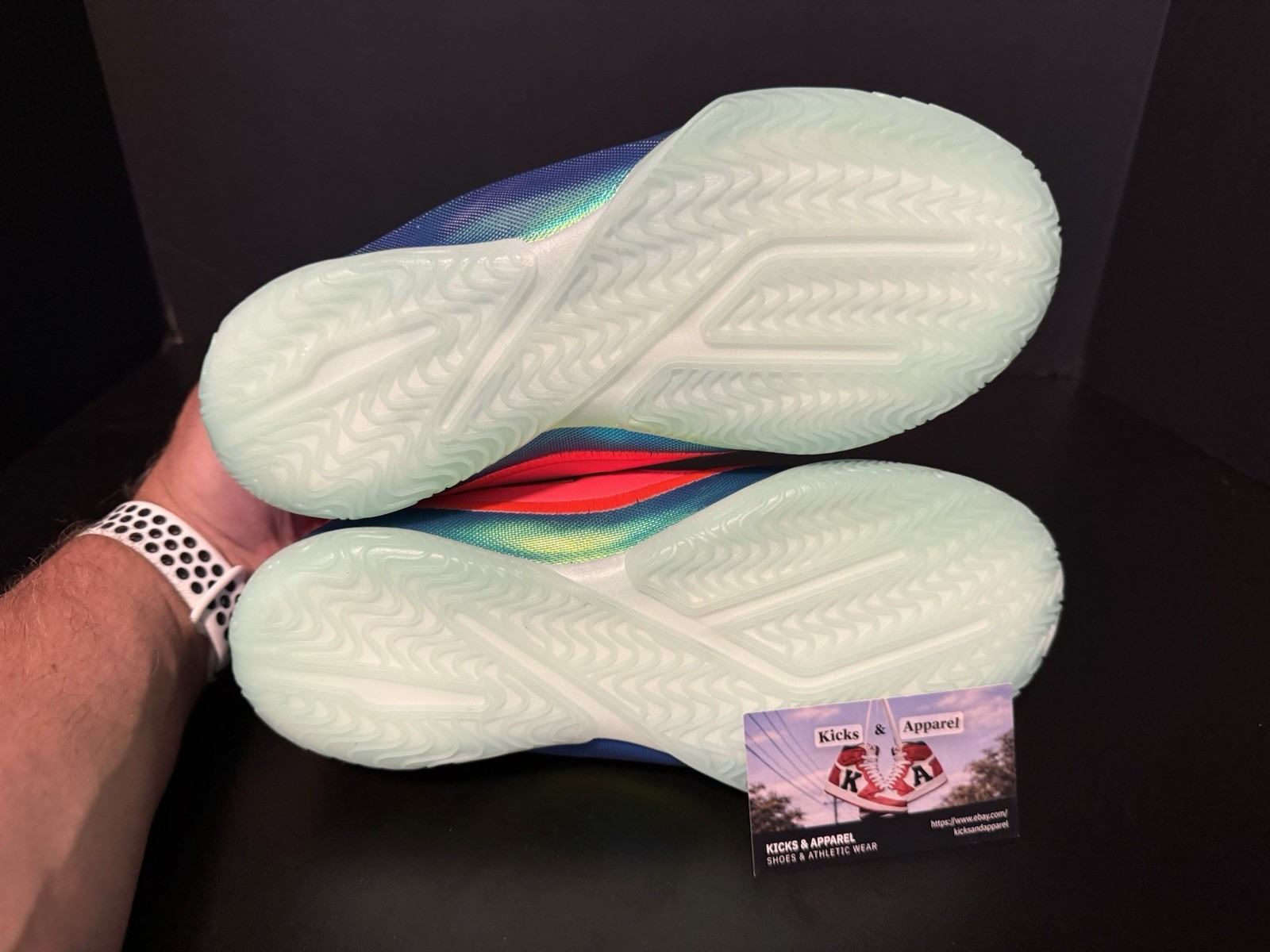 Nike Lebron 23 ‘Stocking Stuffer’ Metallic Green Sneakers Size 6.5Y IQ6708-600
