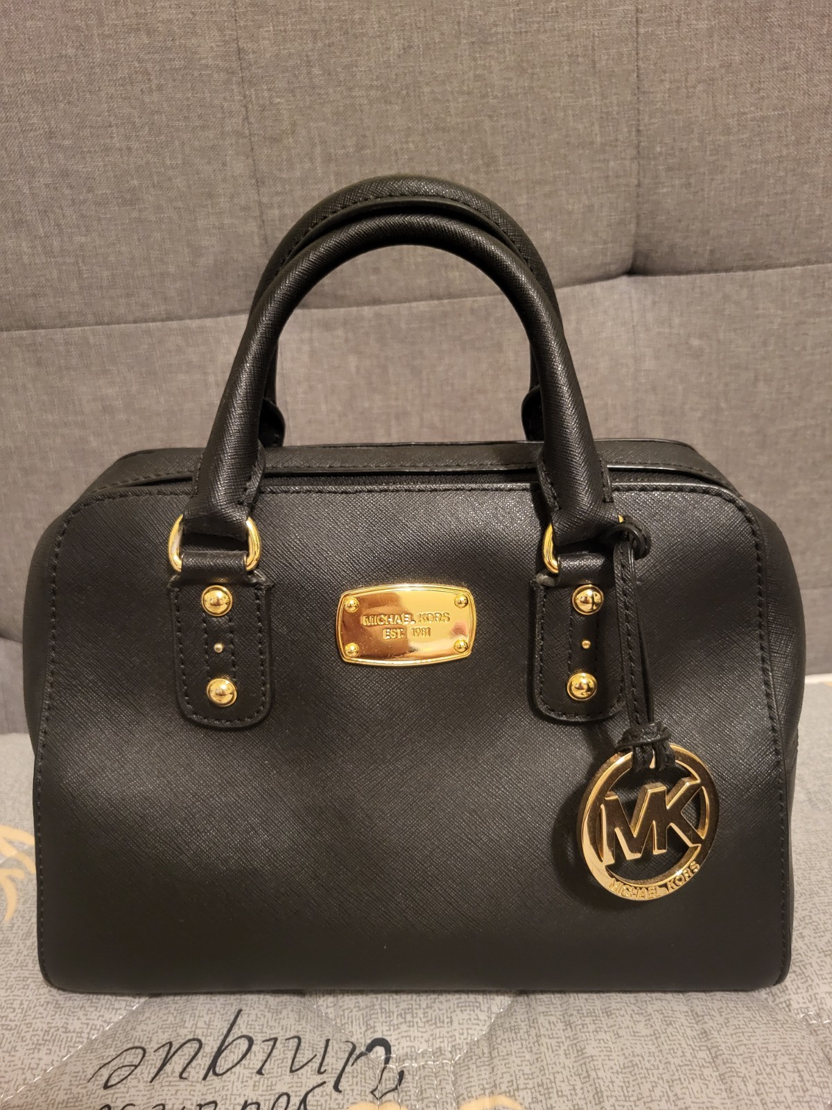 michael kors handbag crossbody used leather